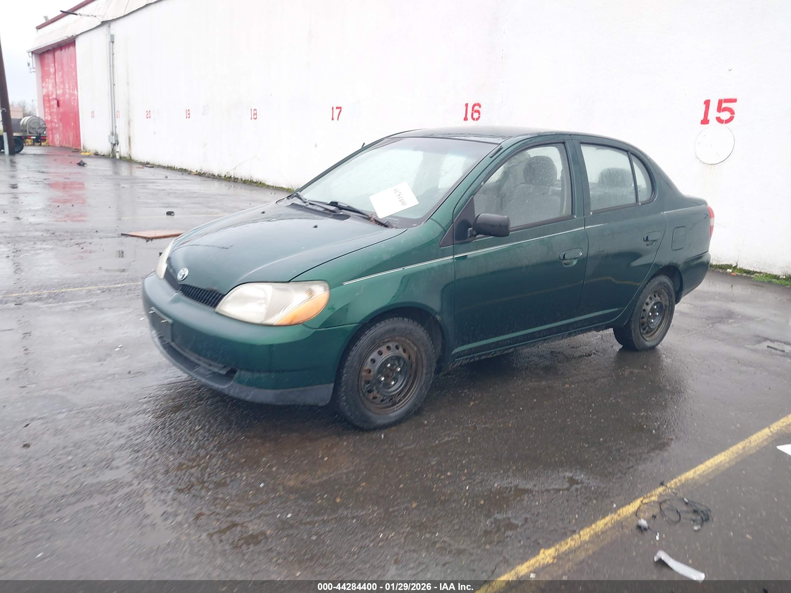 TOYOTA ECHO image 2