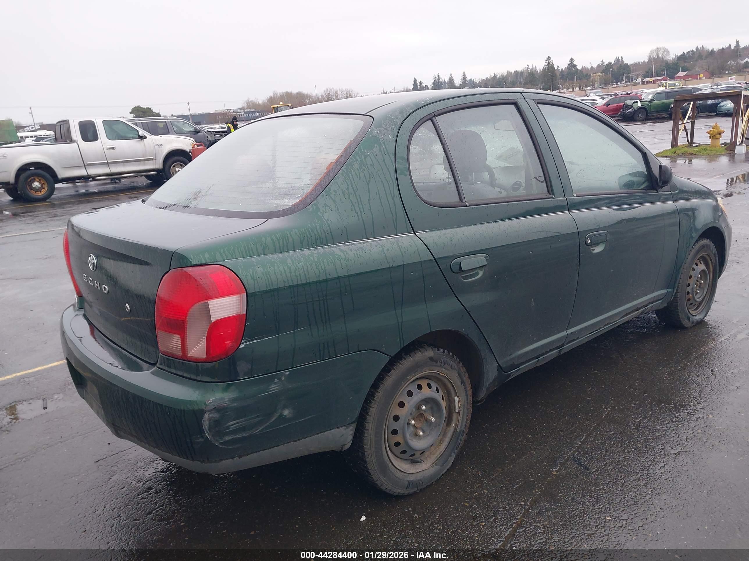 TOYOTA ECHO image 4