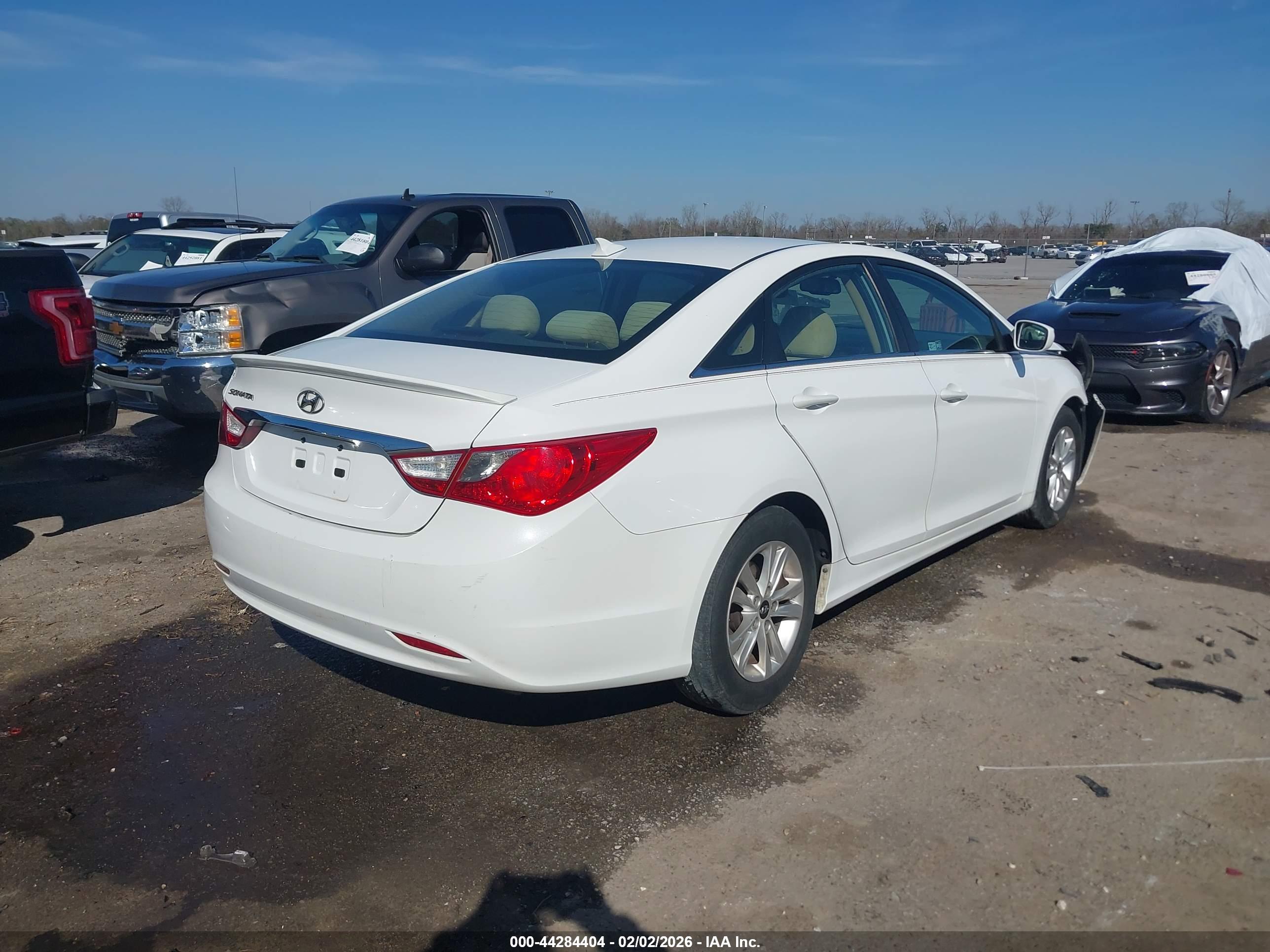 HYUNDAI SONATA image 4
