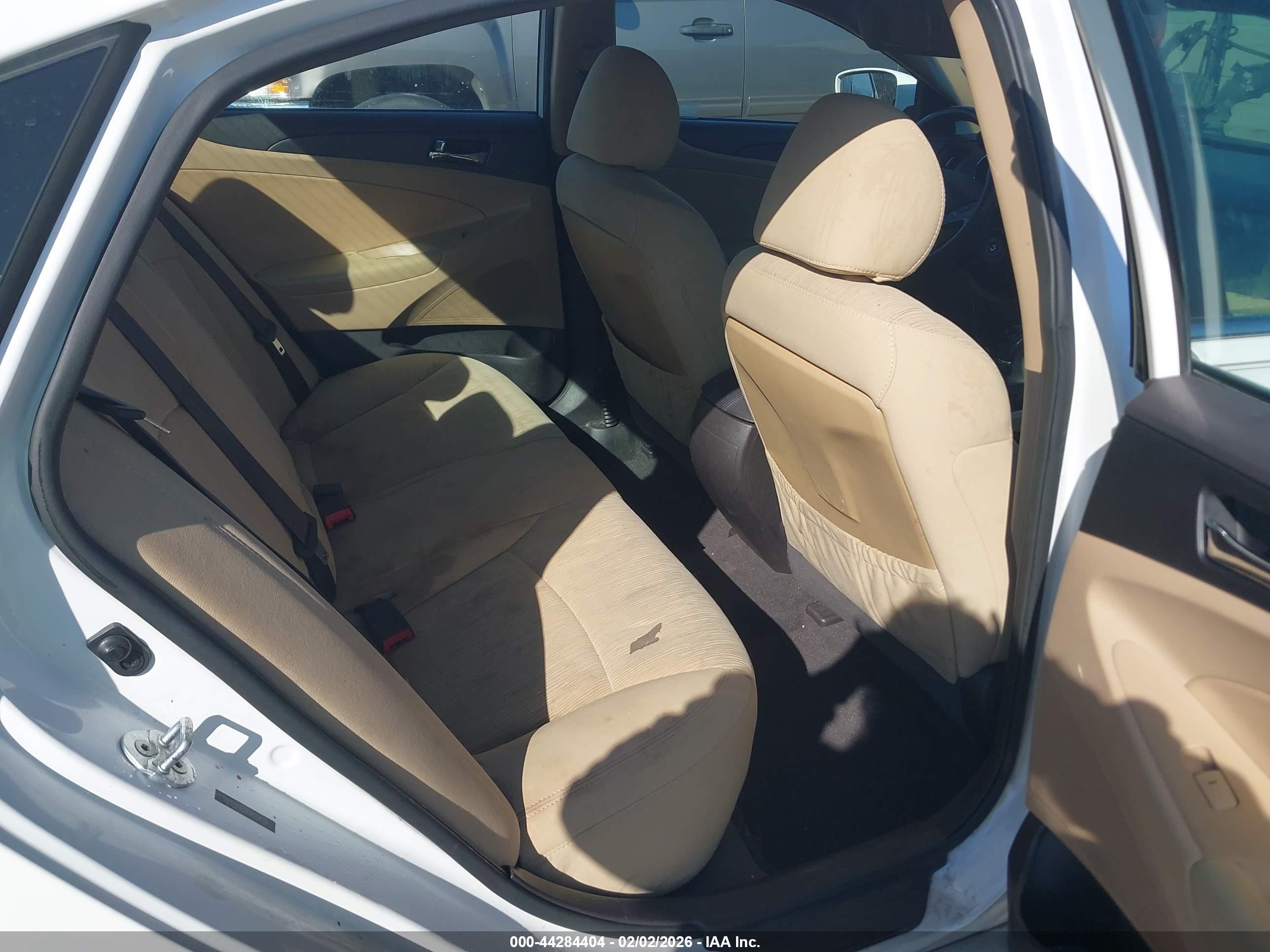 HYUNDAI SONATA image 8