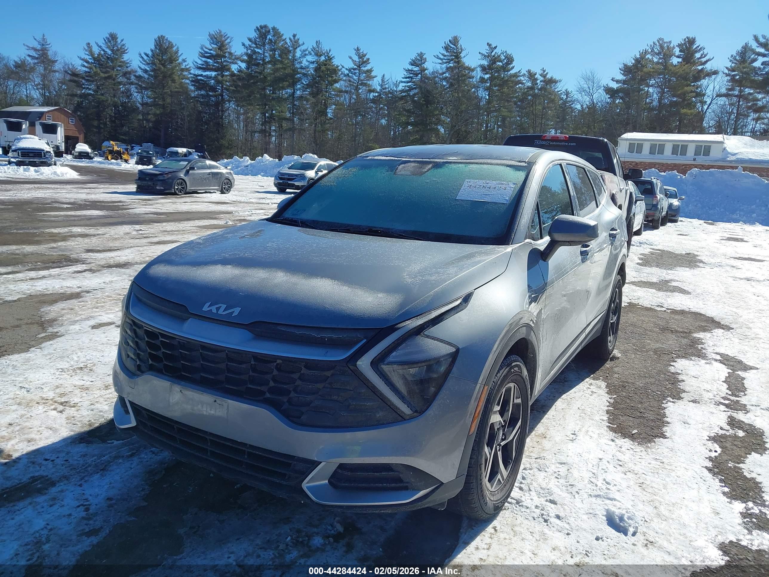 KIA SPORTAGE image 2