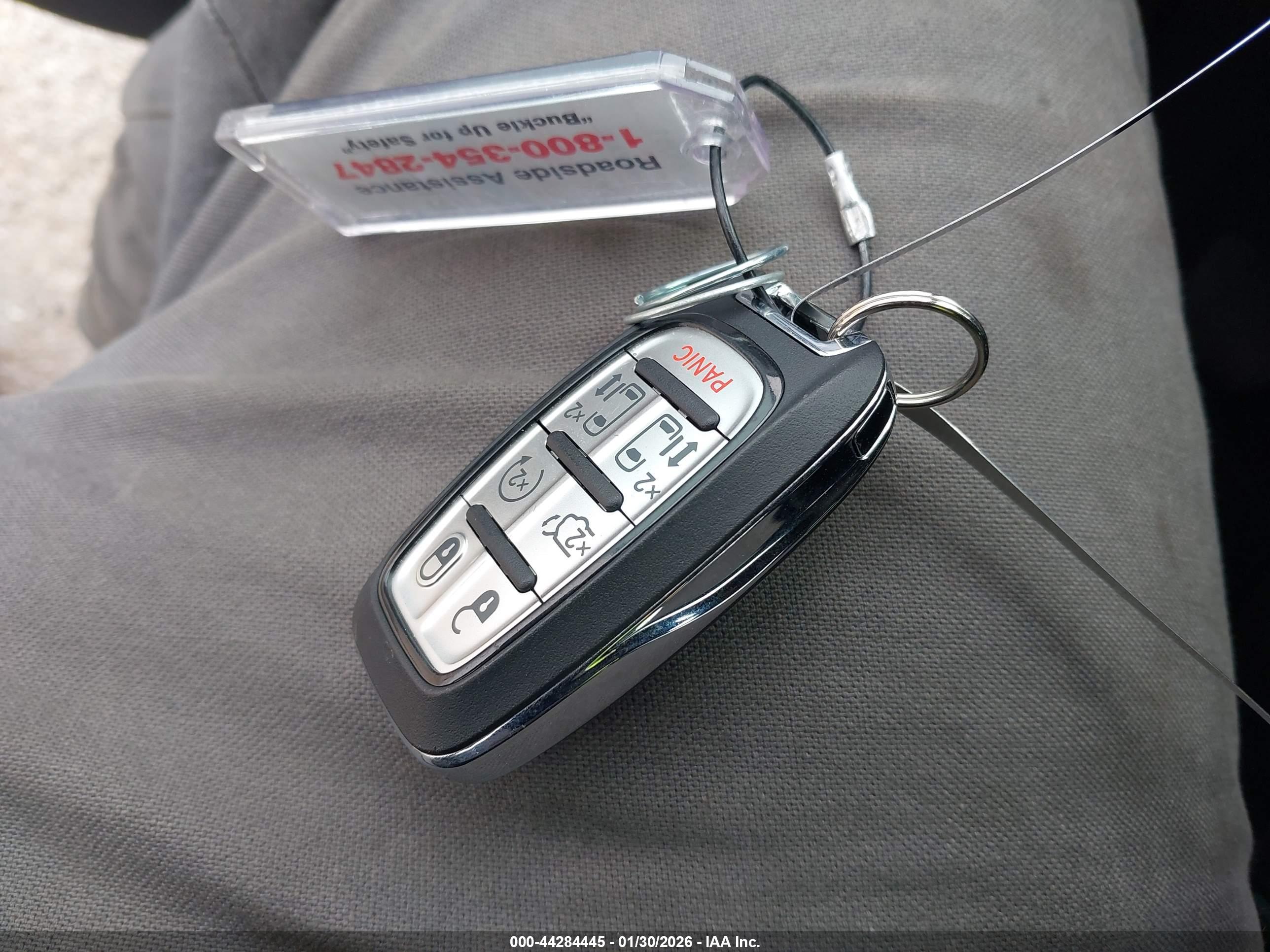 CHRYSLER PACIFICA image 11