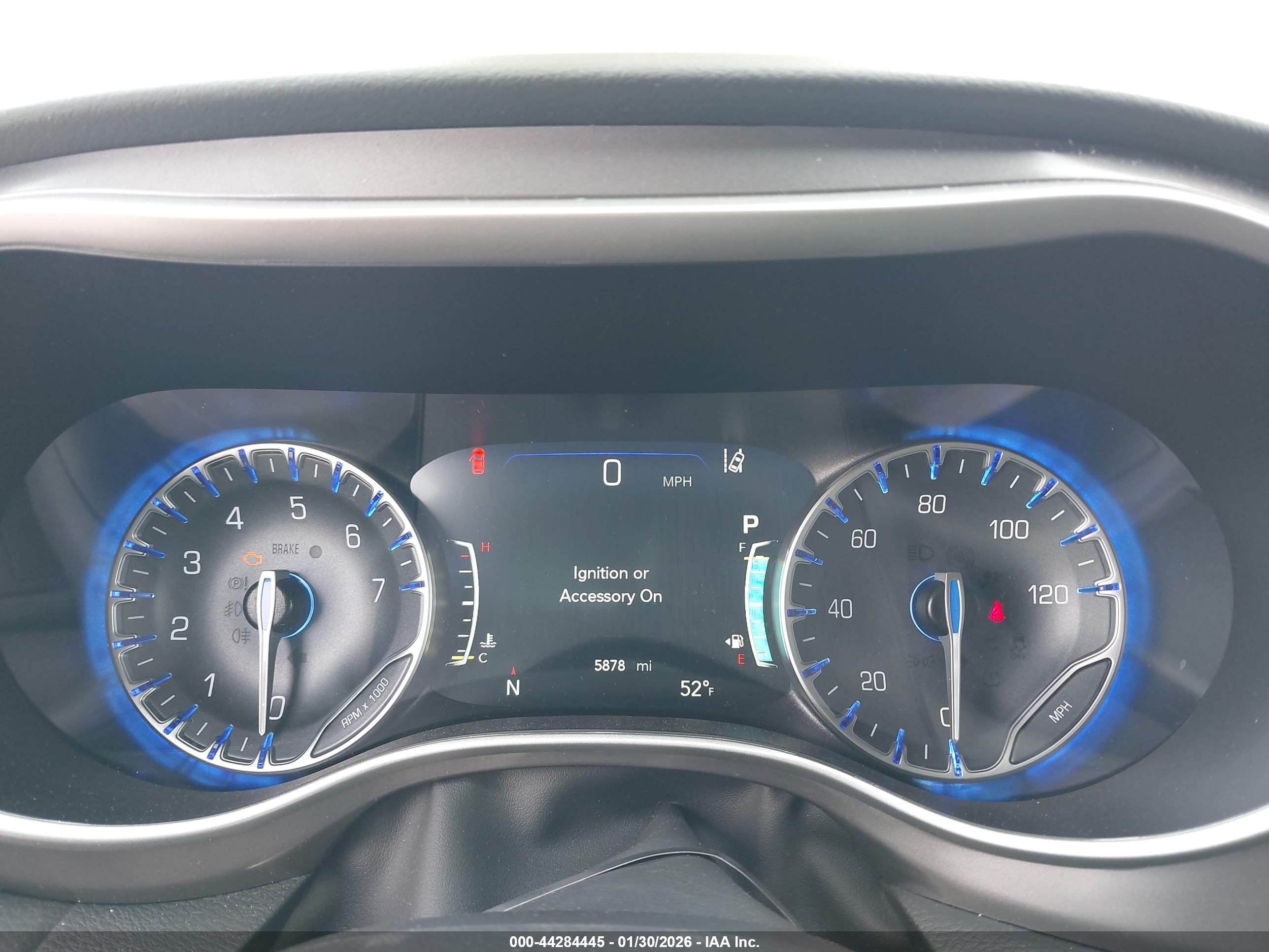 CHRYSLER PACIFICA image 7