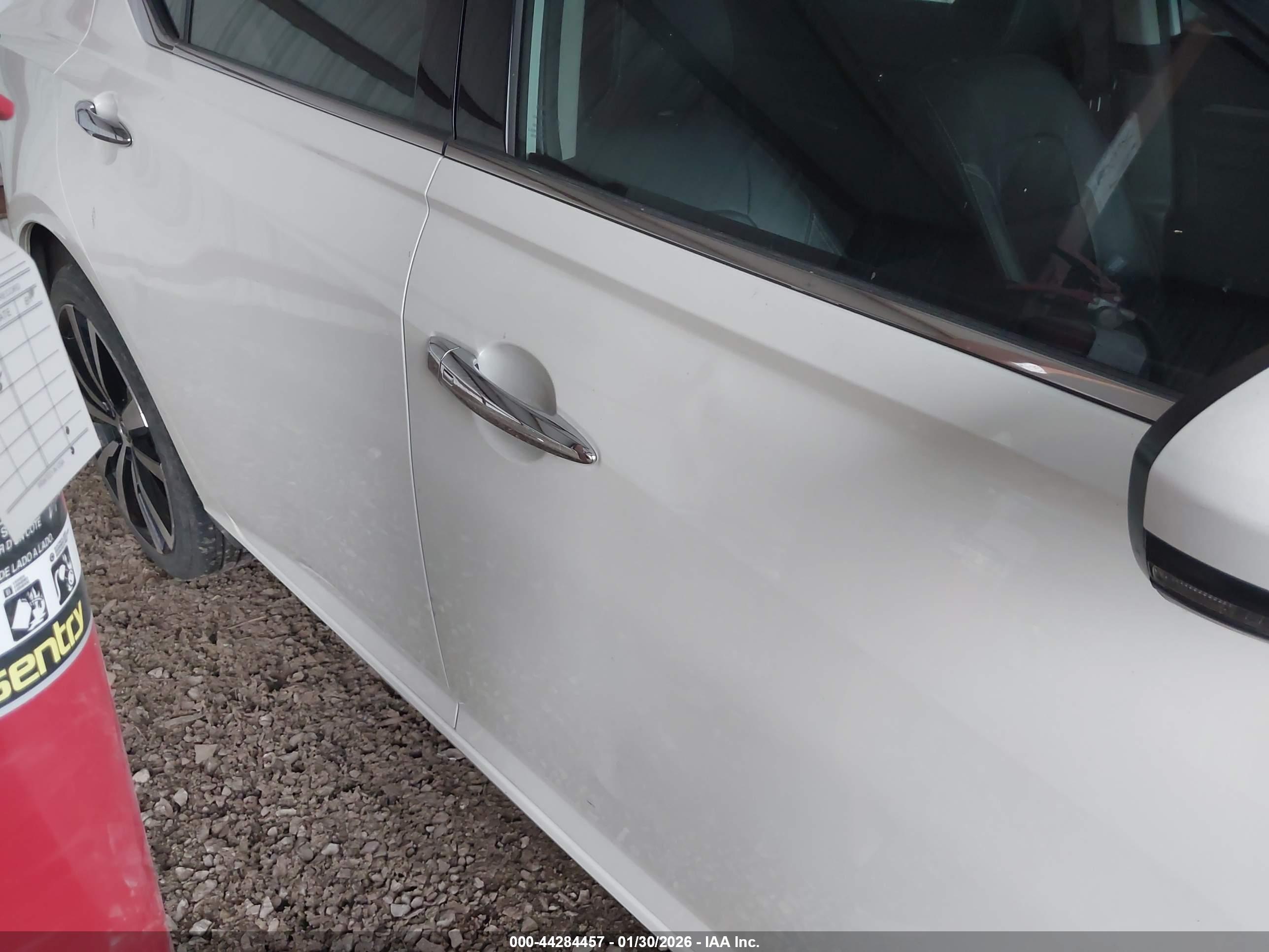 NISSAN ALTIMA image 6