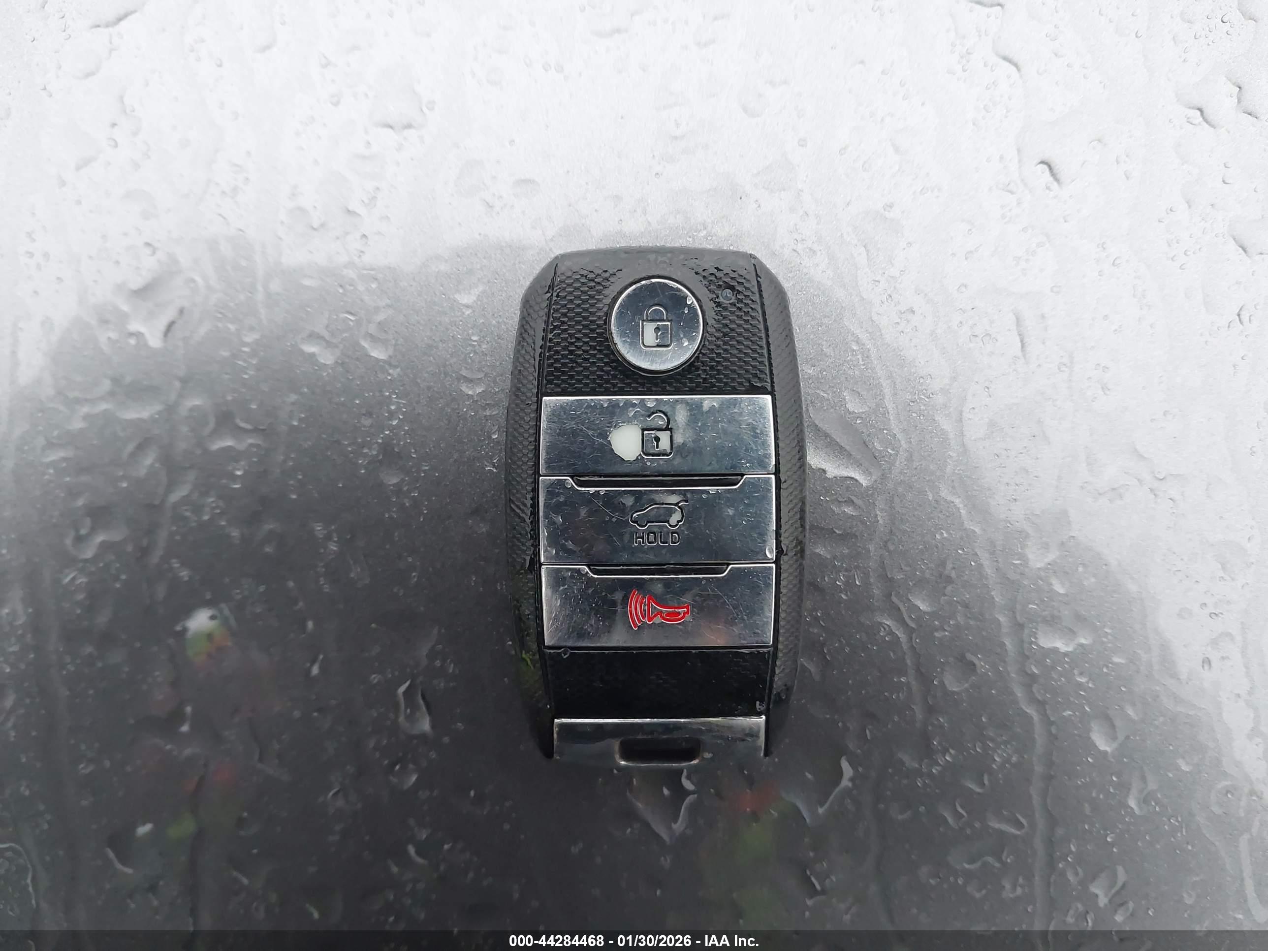 KIA SORENTO image 11