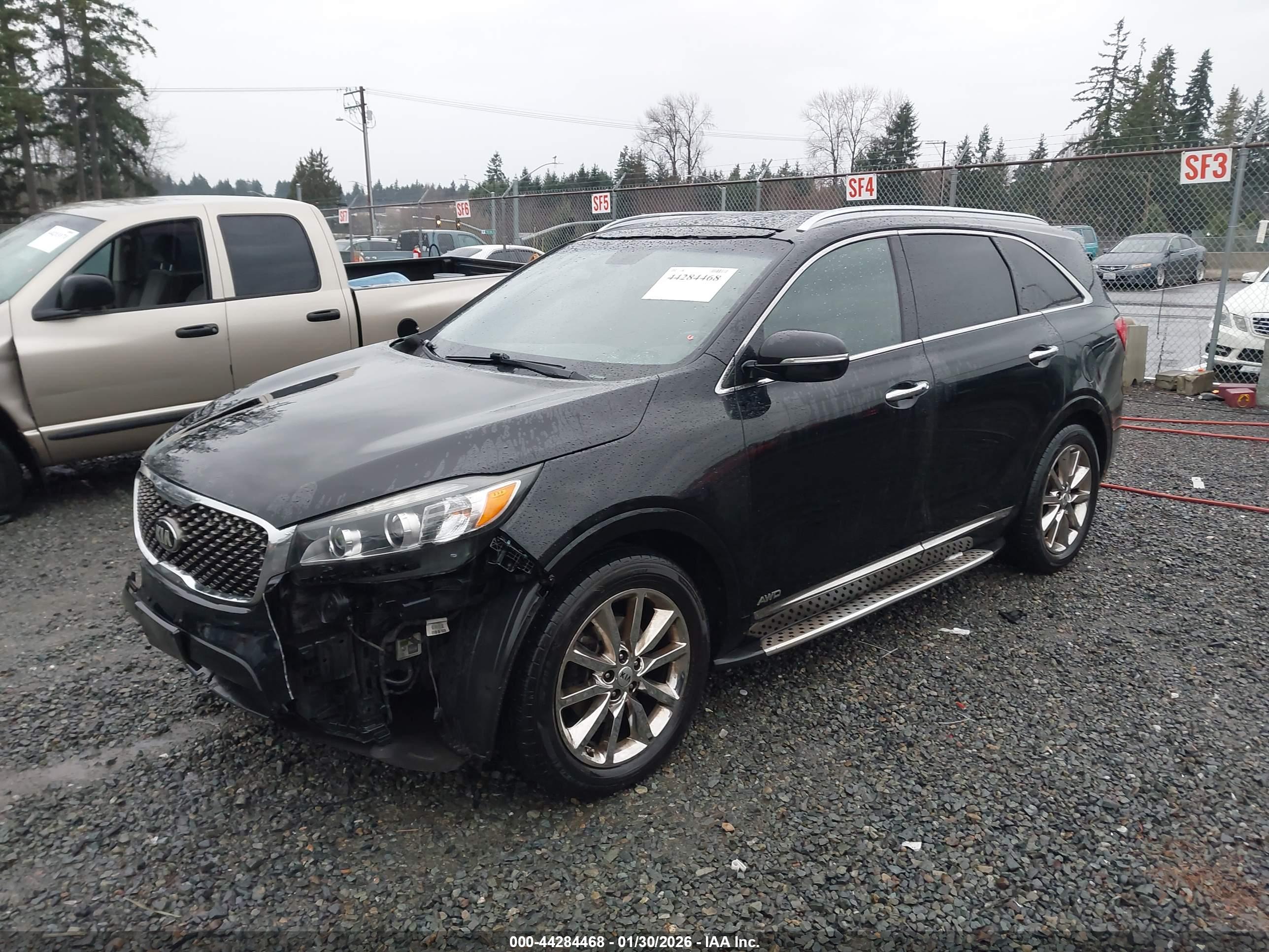 KIA SORENTO image 2