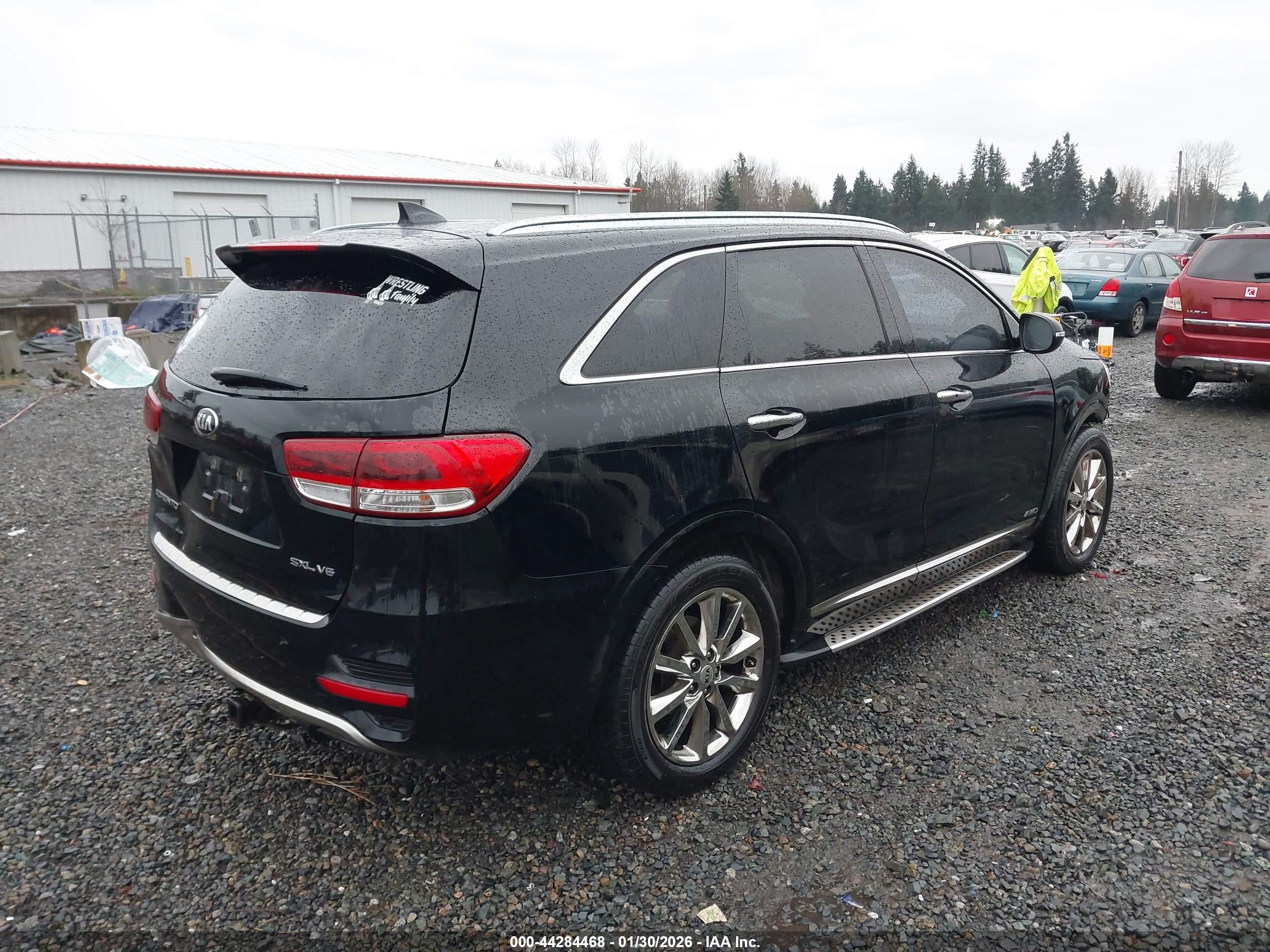 KIA SORENTO image 4