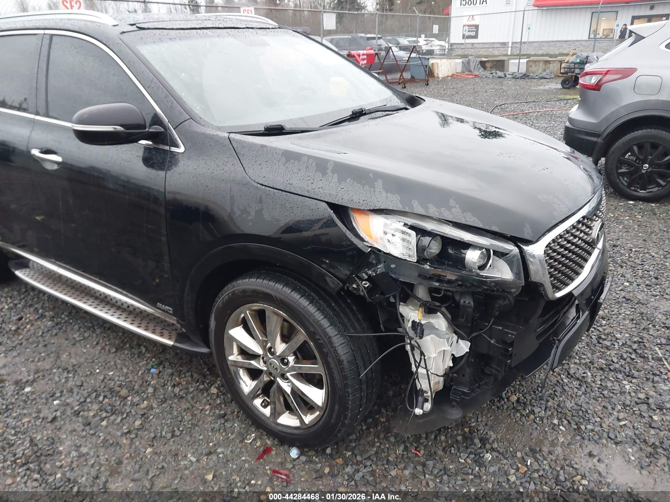 KIA SORENTO image 6