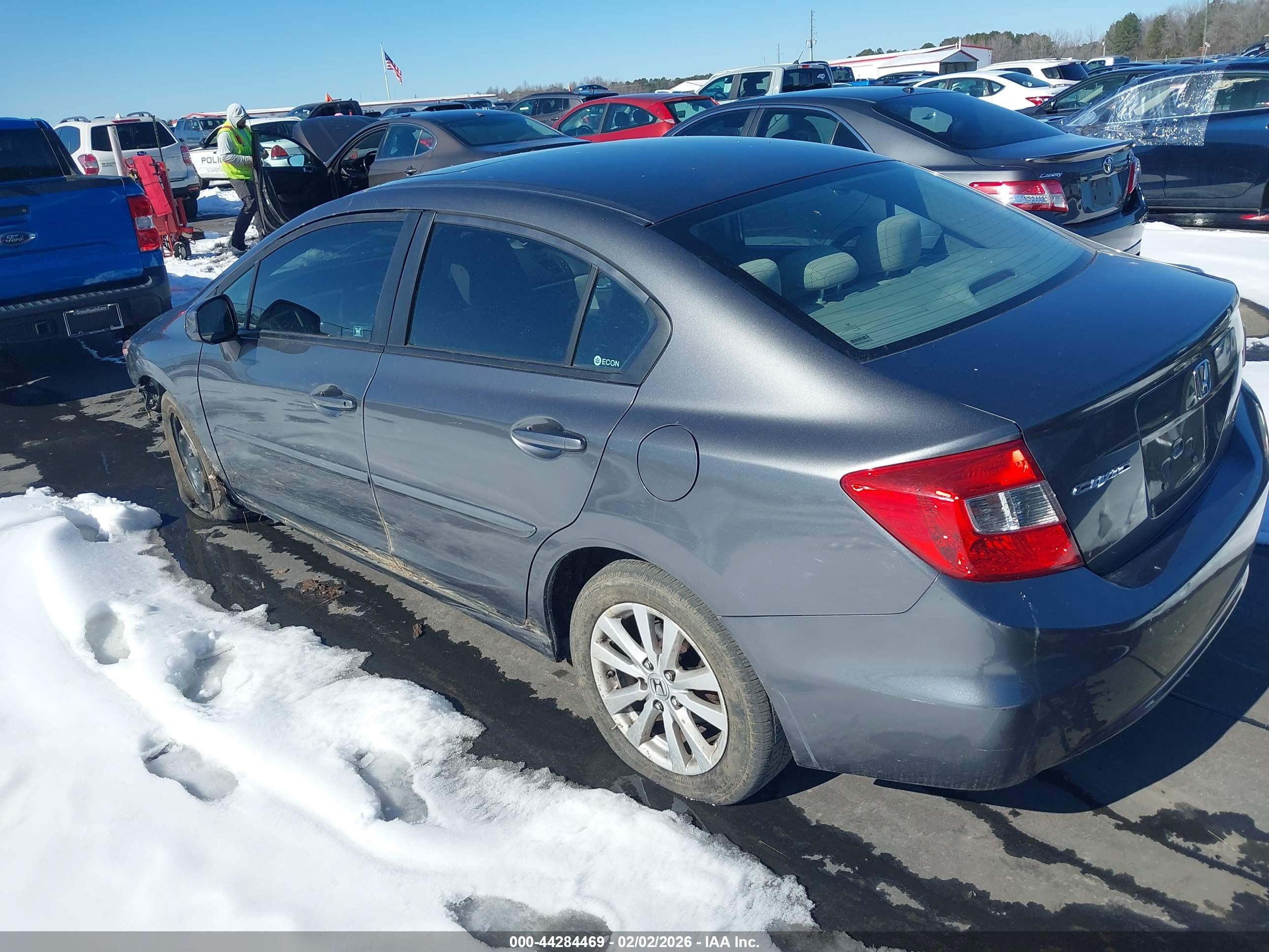 HONDA CIVIC image 3