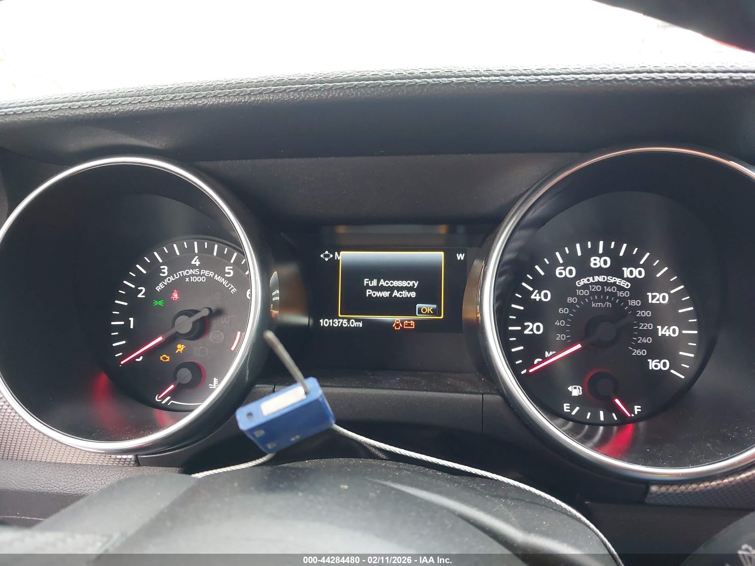 FORD MUSTANG image 7