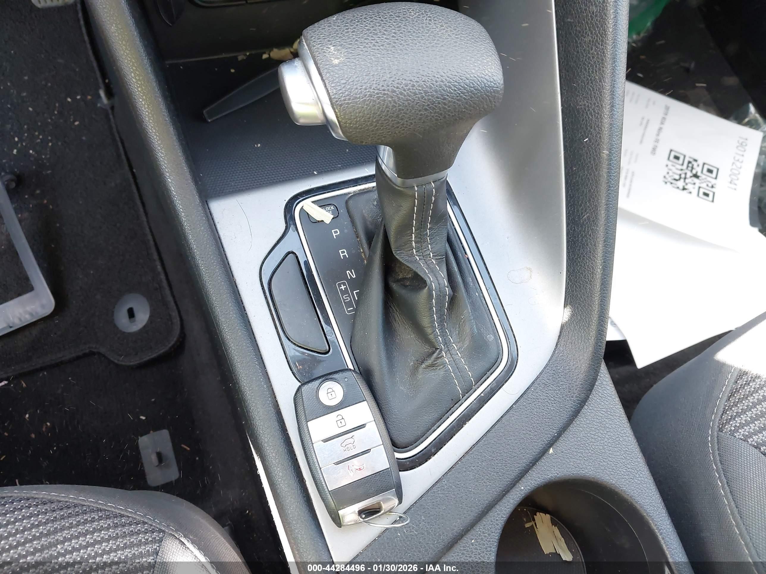 KIA NIRO image 11