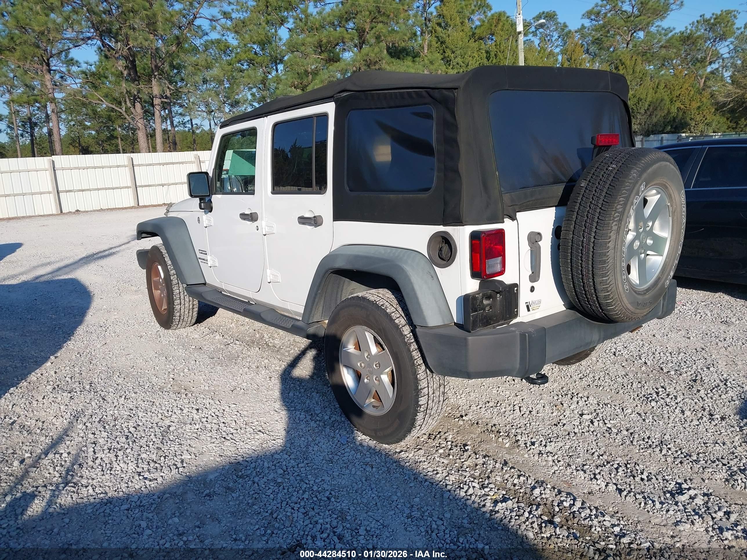 JEEP WRANGLER image 3