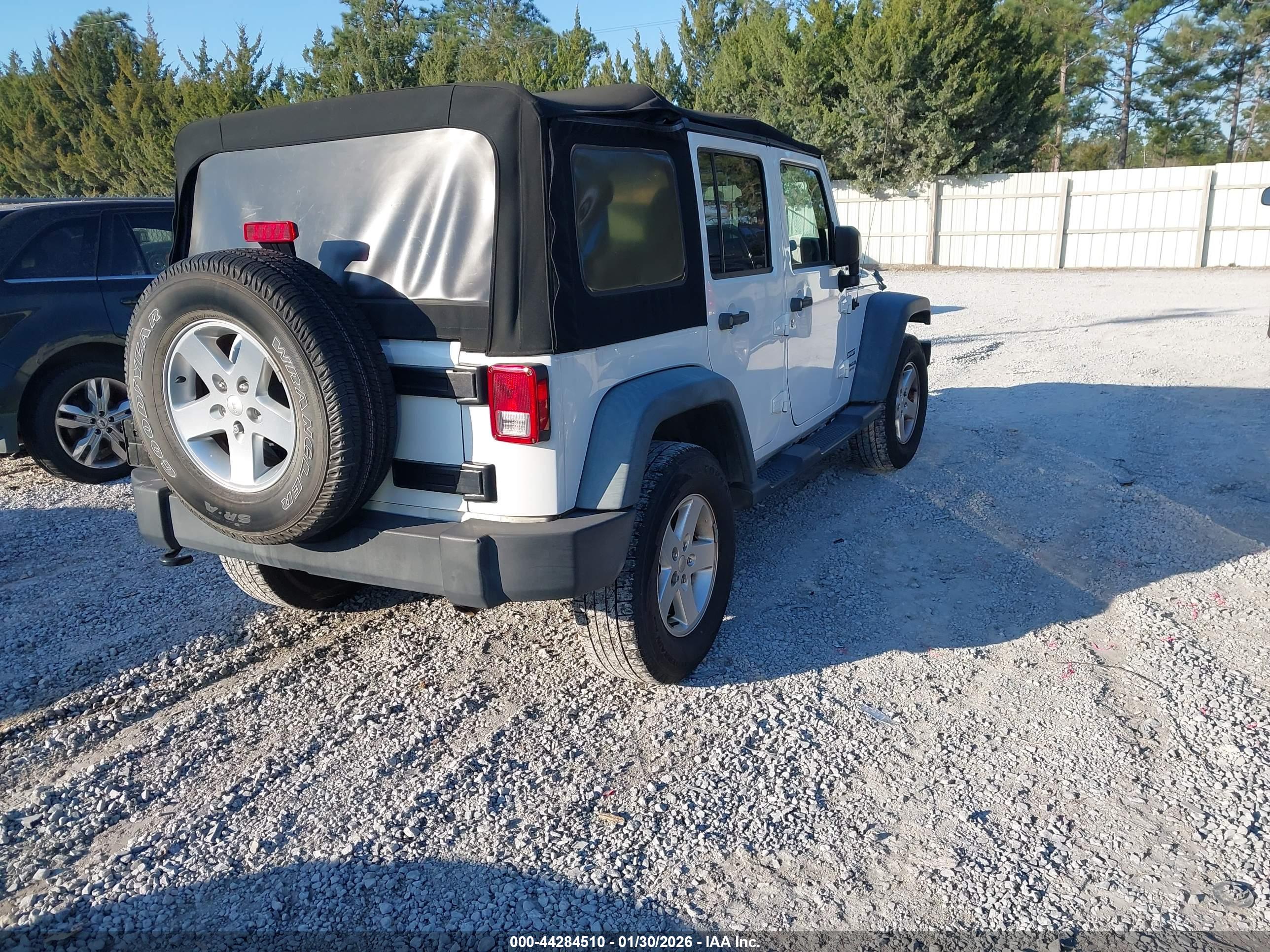 JEEP WRANGLER image 4