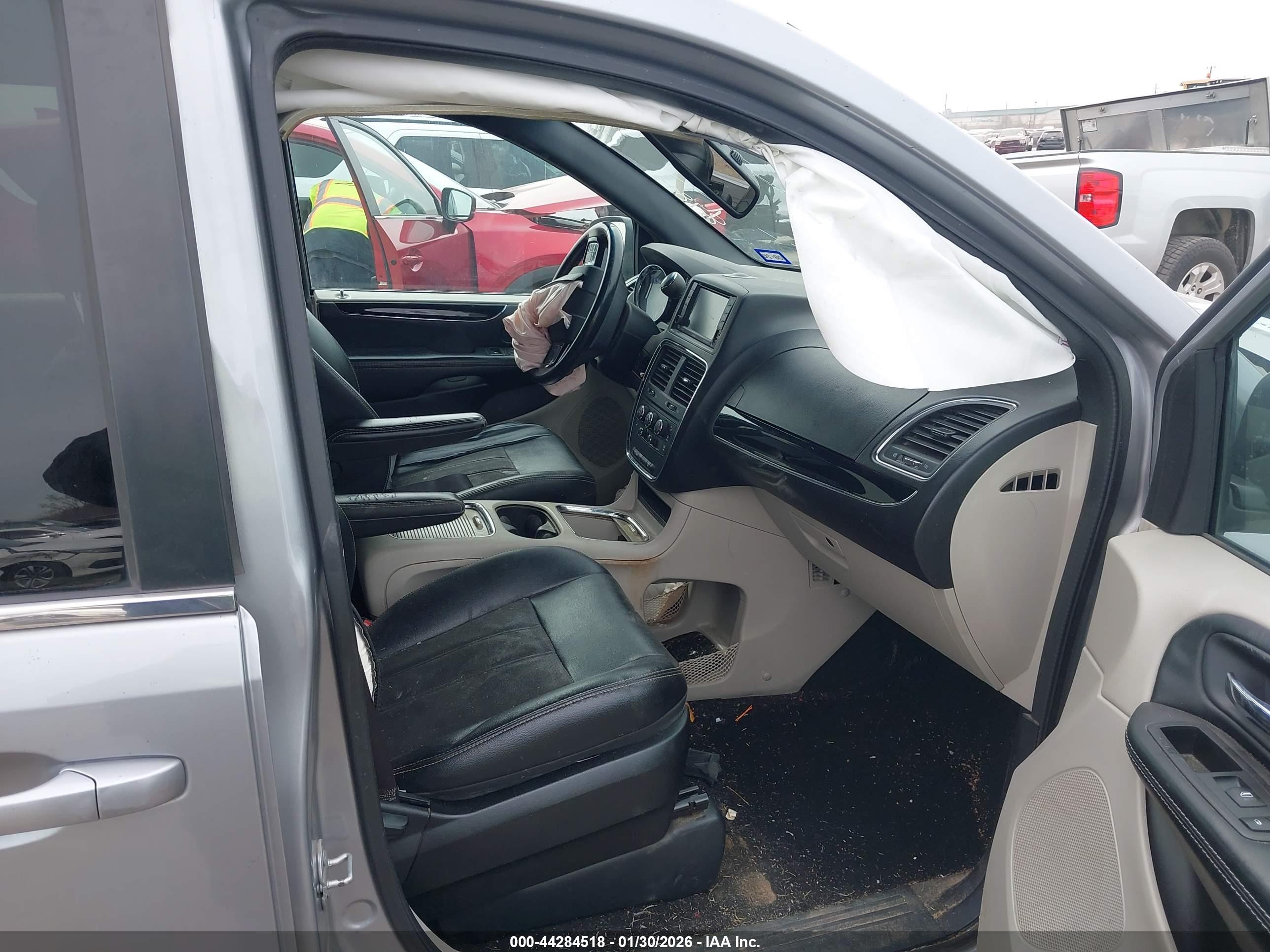 DODGE GRAND image 5
