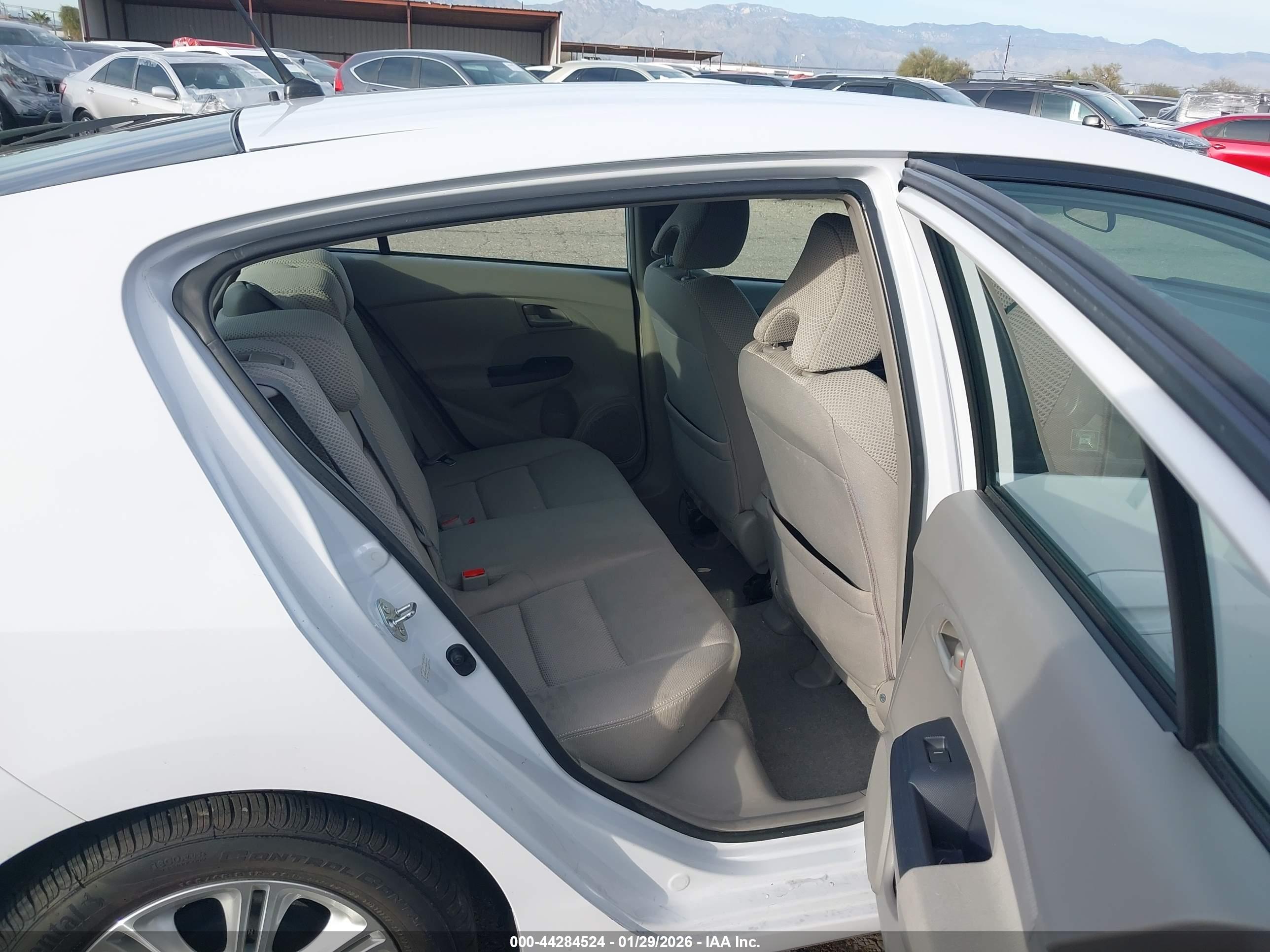 HONDA INSIGHT image 8