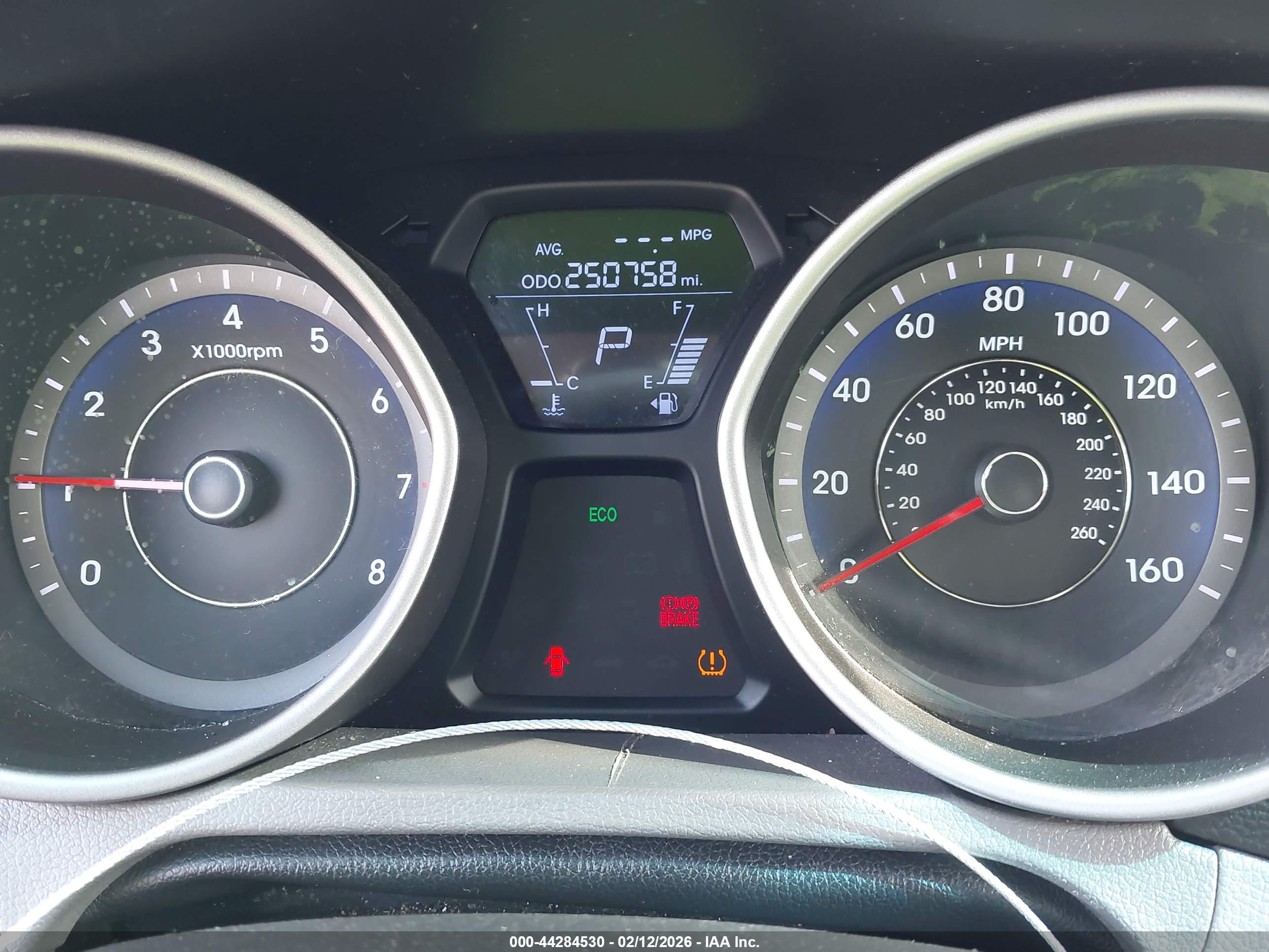 HYUNDAI ELANTRA image 7