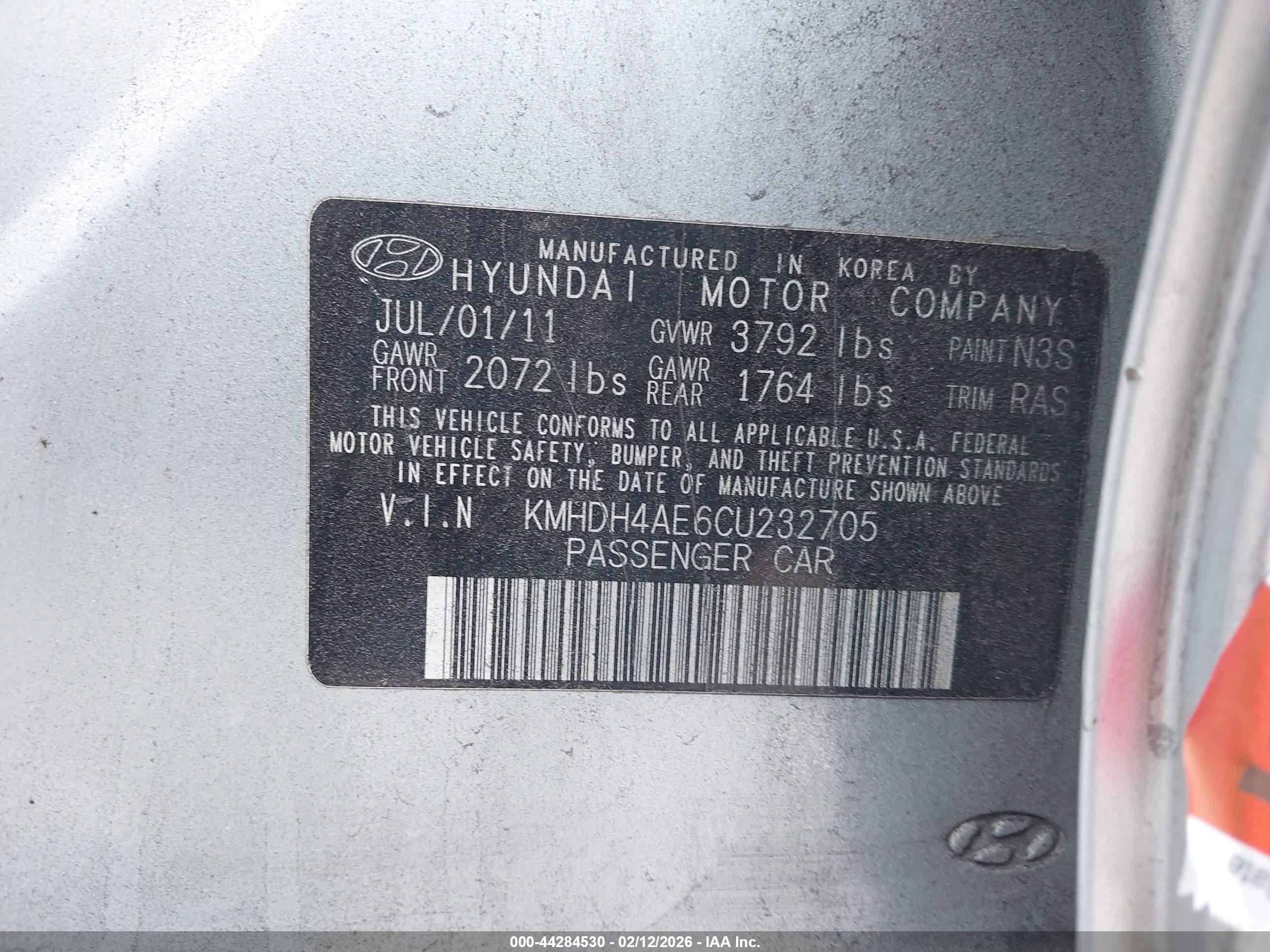 HYUNDAI ELANTRA image 9