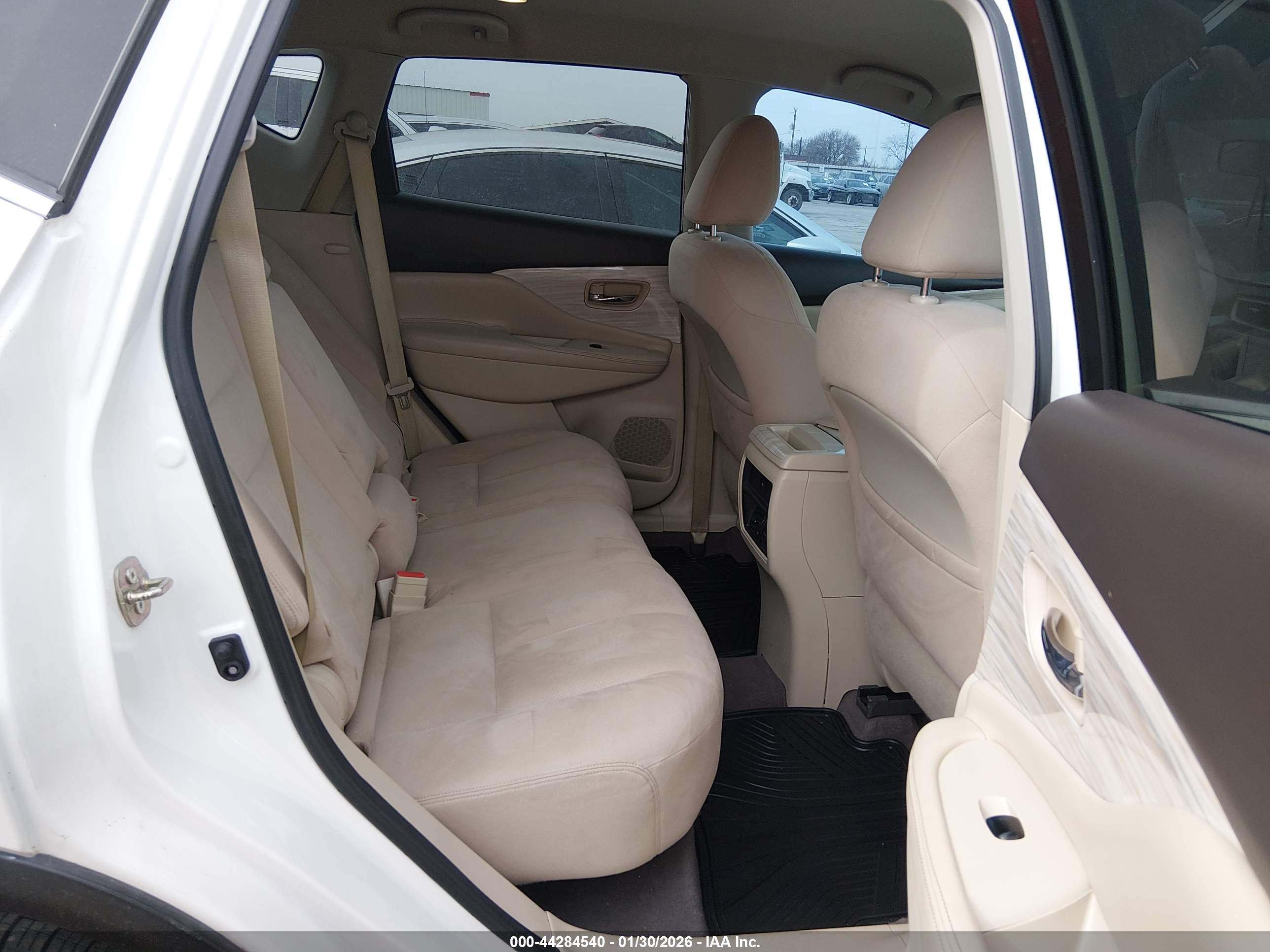 NISSAN MURANO image 8