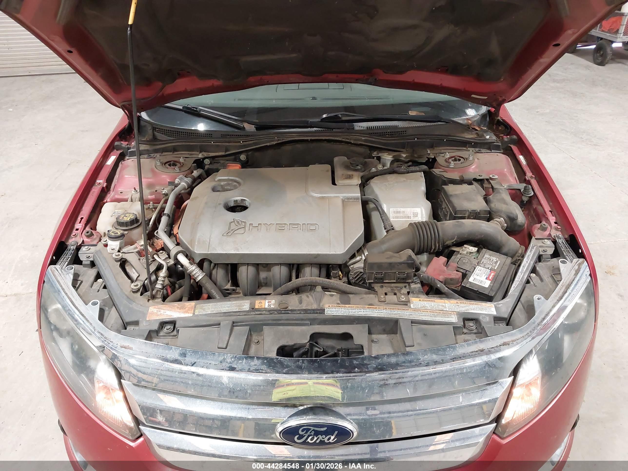 FORD FUSION image 10