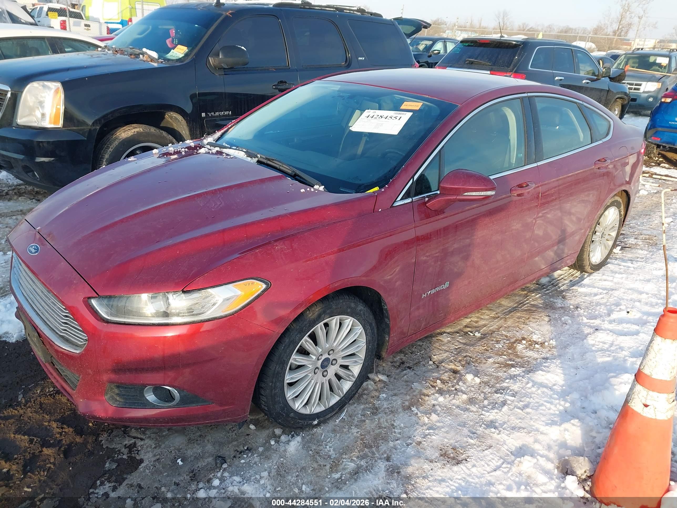 FORD FUSION image 2