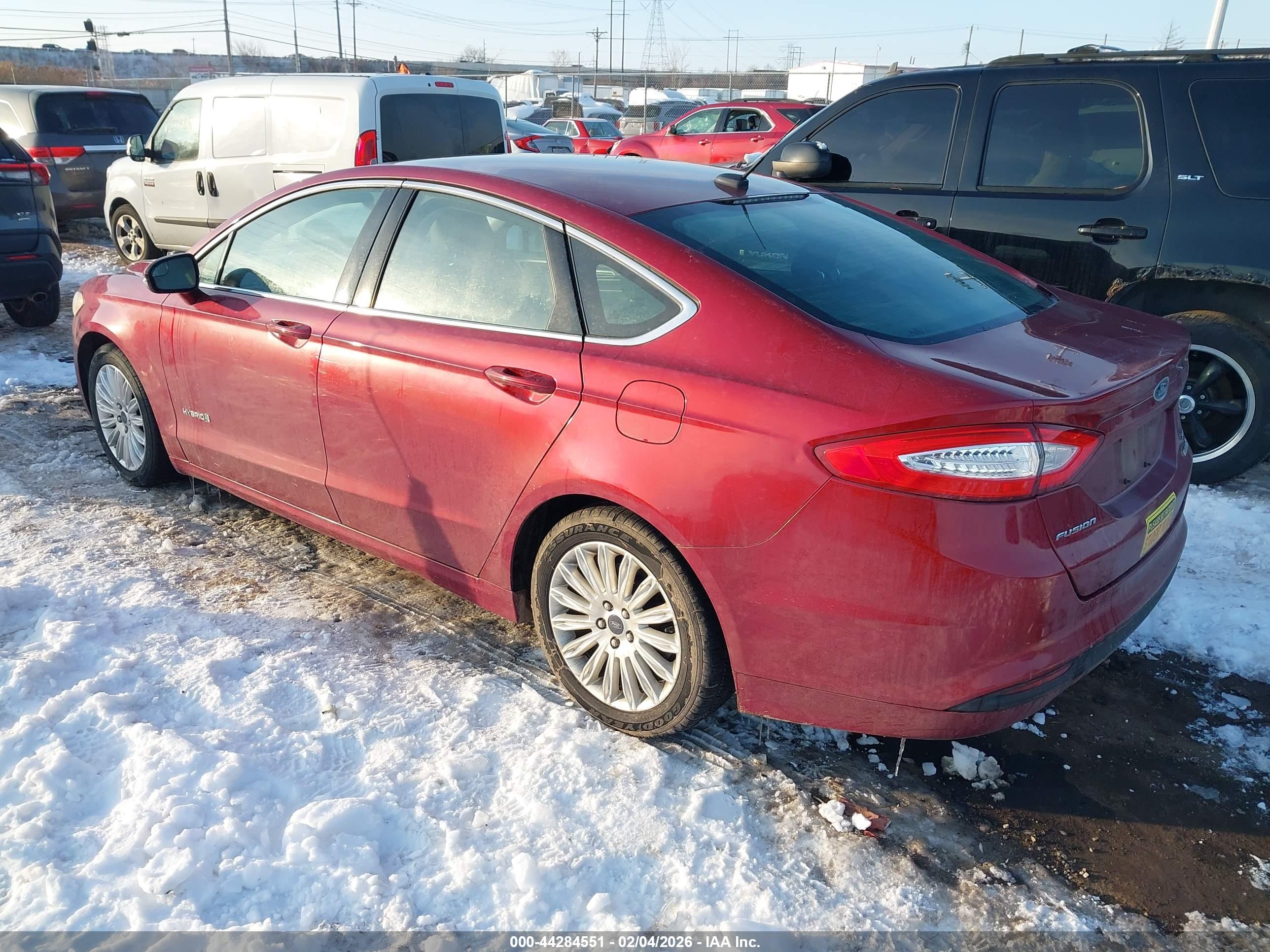 FORD FUSION image 3