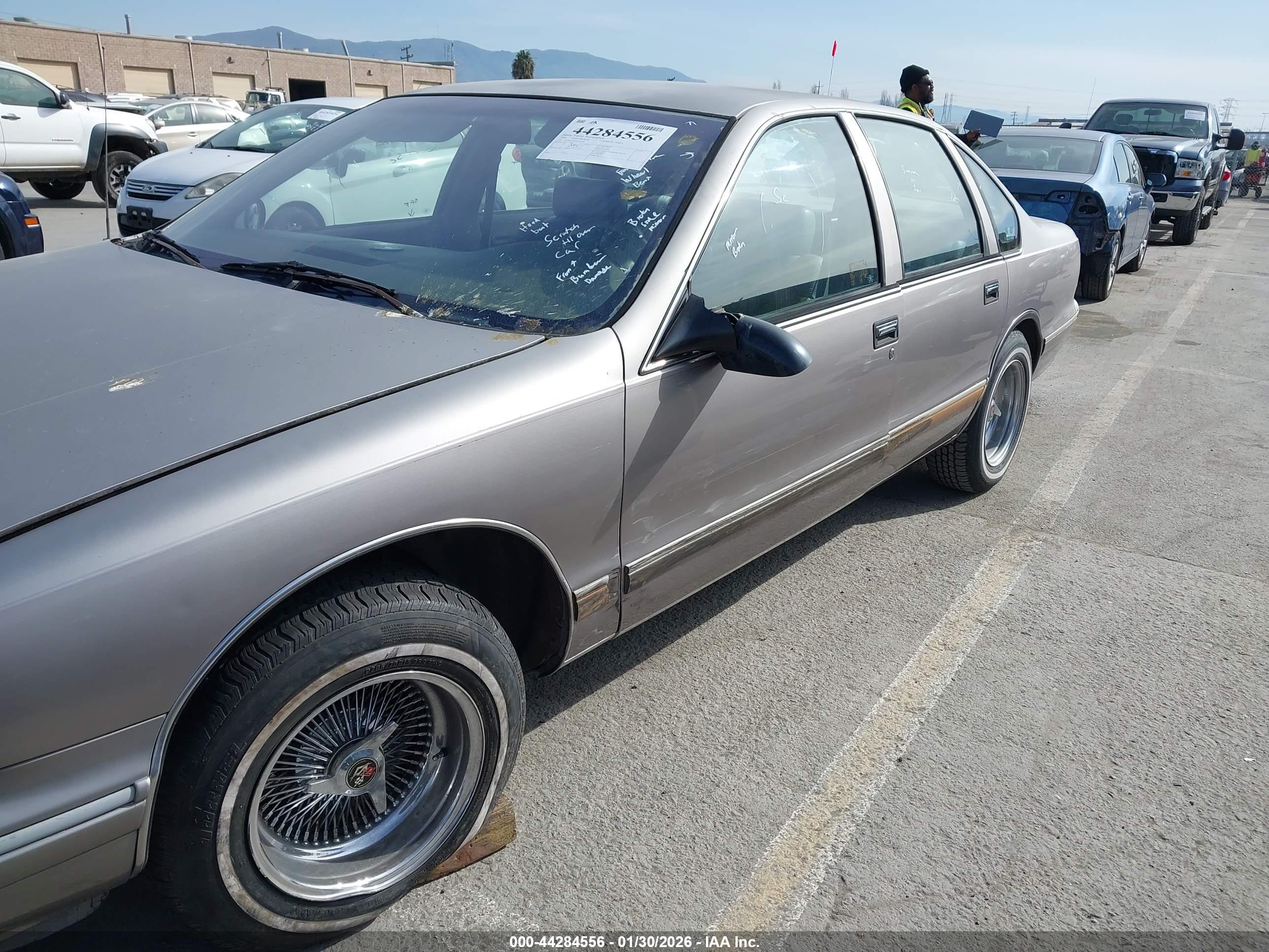 CHEVROLET CAPRICE image 6