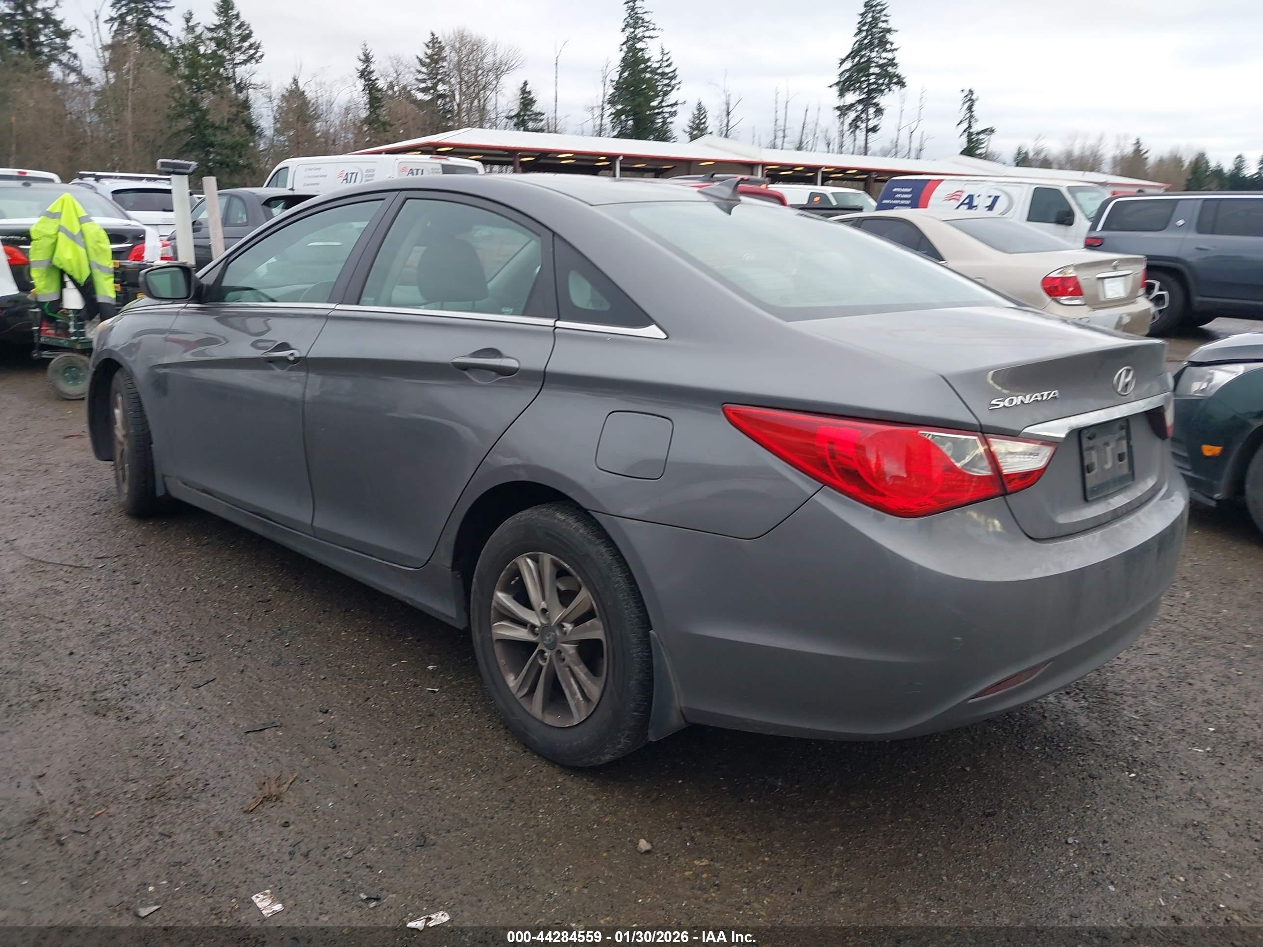 HYUNDAI SONATA image 3