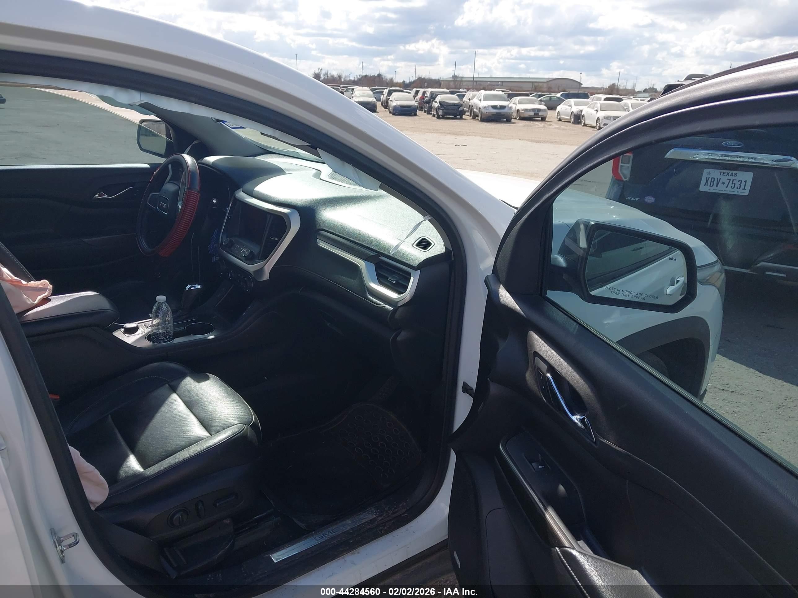 GMC ACADIA image 5