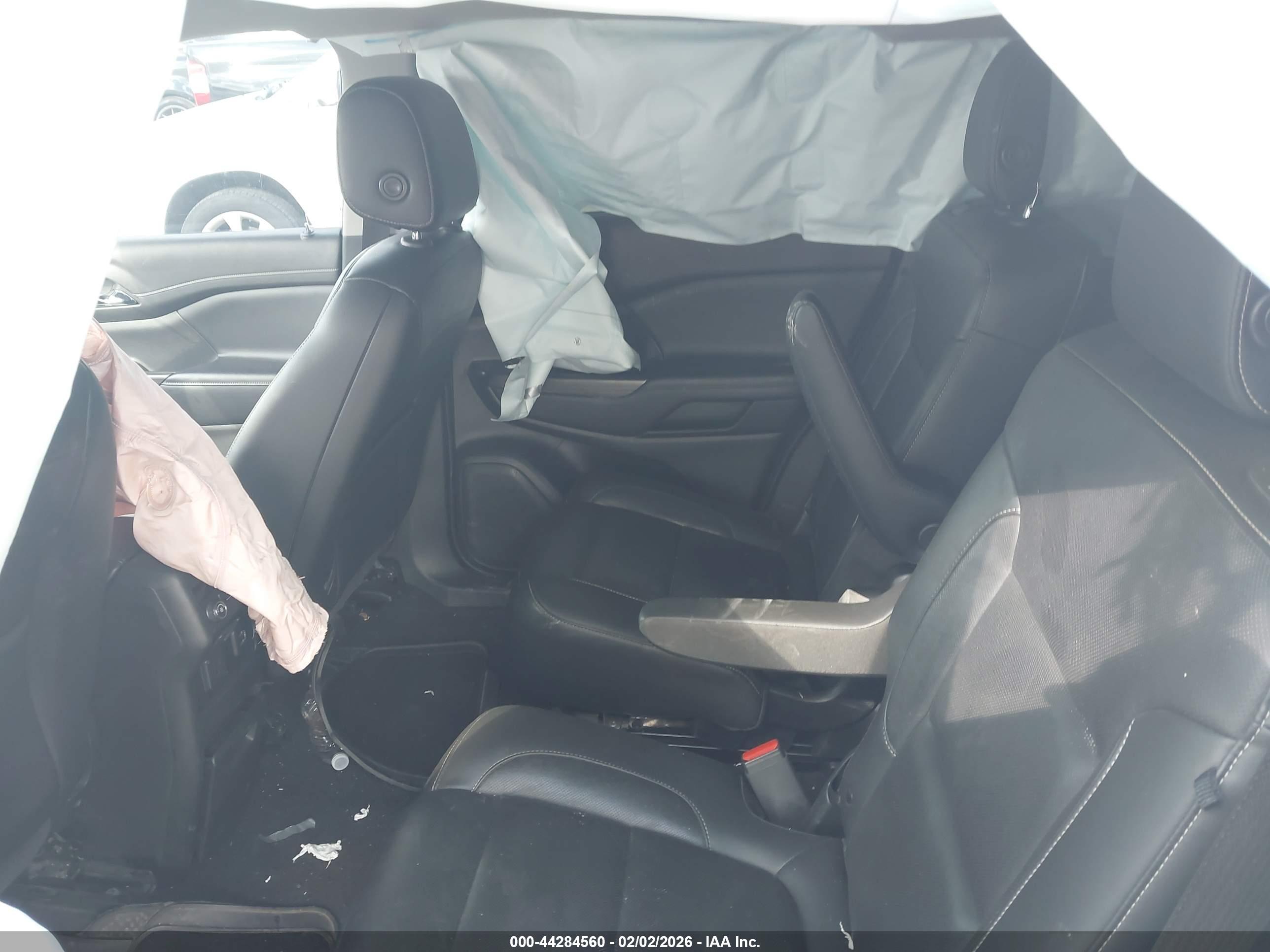 GMC ACADIA image 8