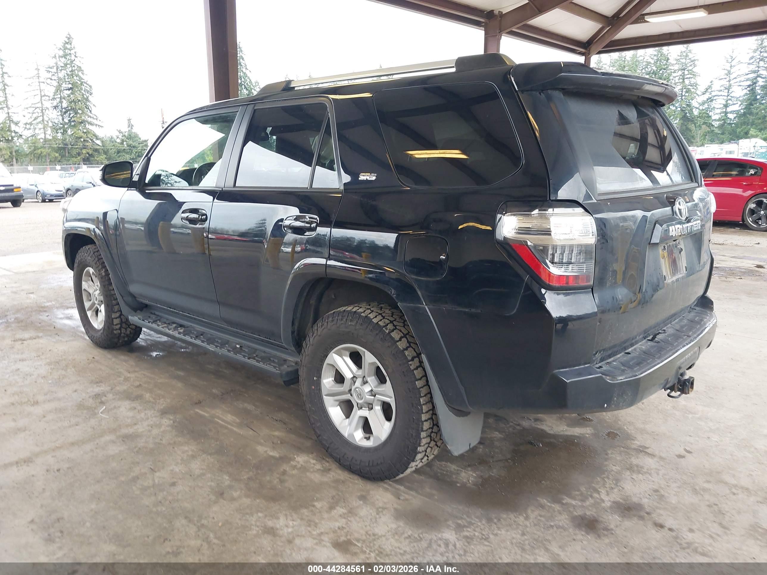 TOYOTA 4RUNNER image 3