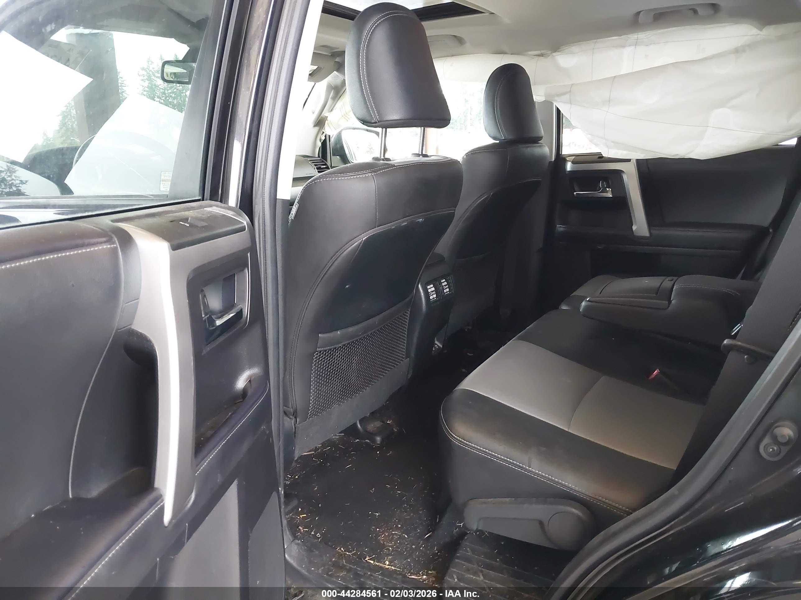 TOYOTA 4RUNNER image 8