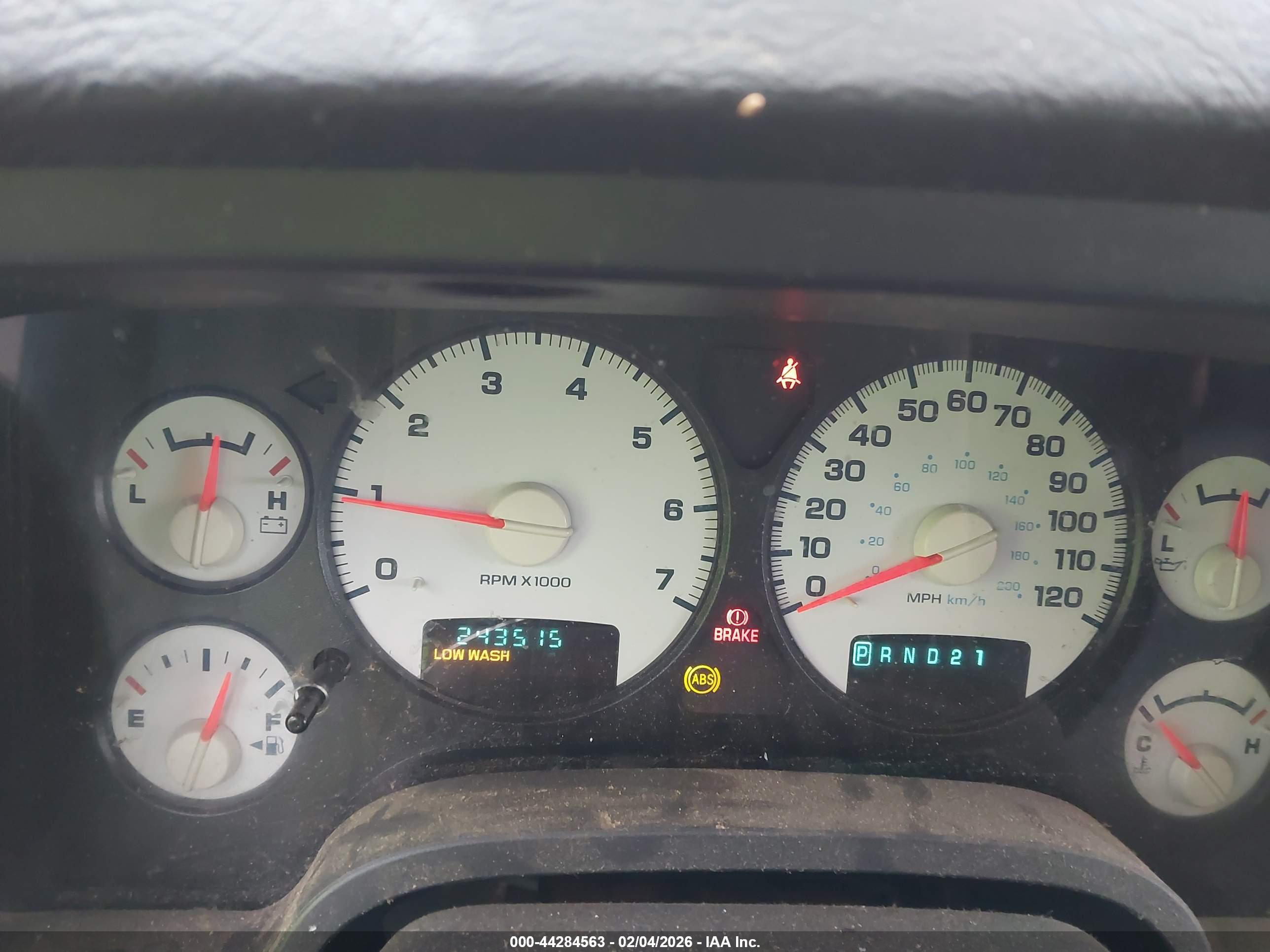 DODGE RAM image 7