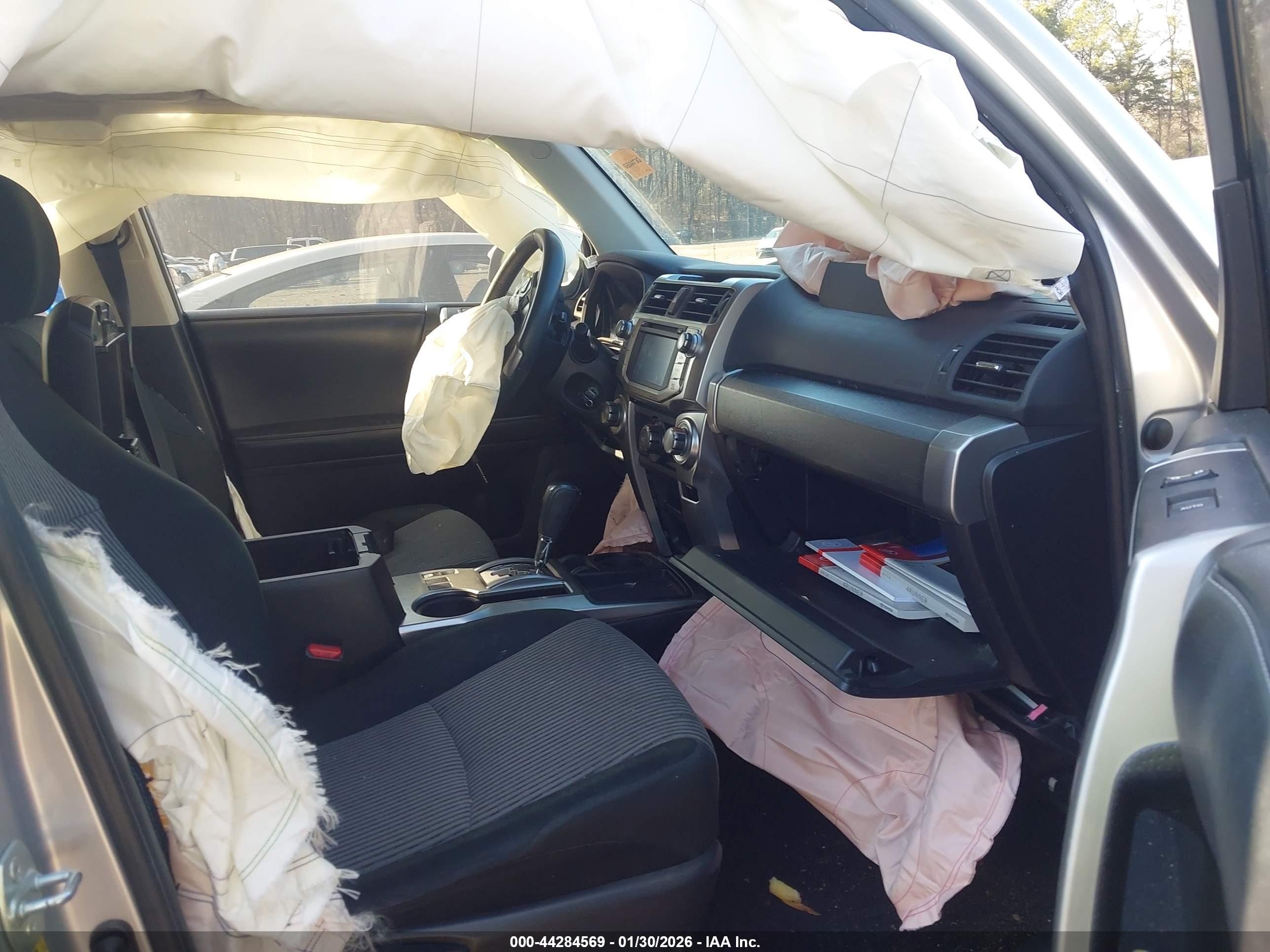 TOYOTA 4RUNNER image 5