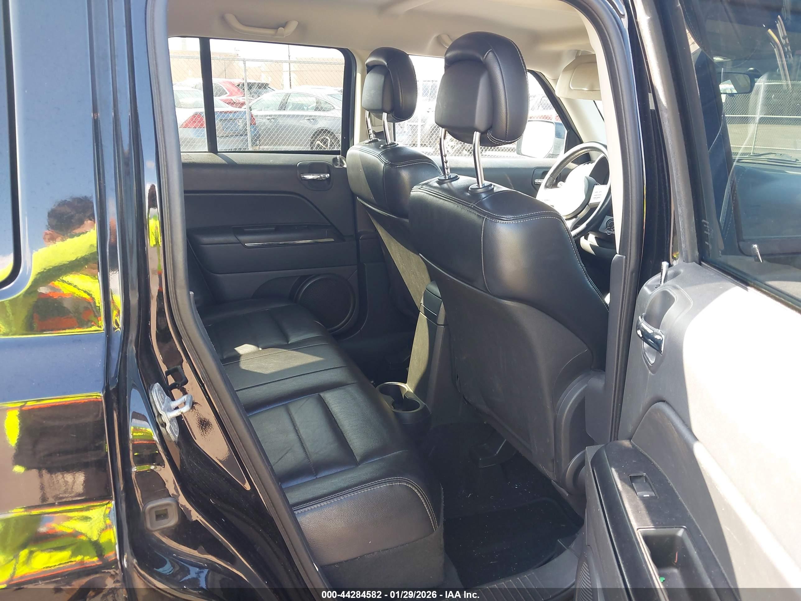 JEEP PATRIOT image 8