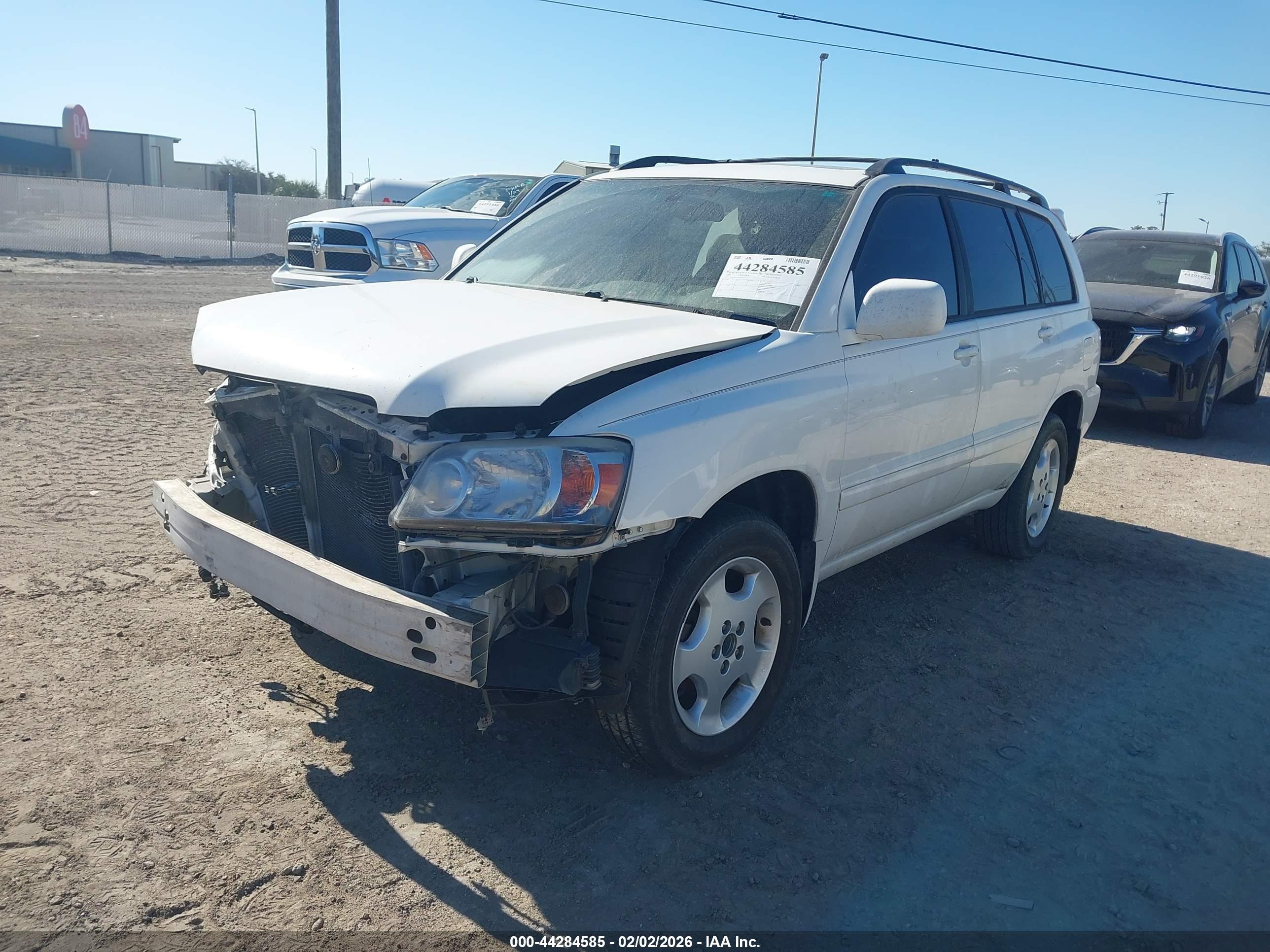 TOYOTA HIGHLANDER image 2