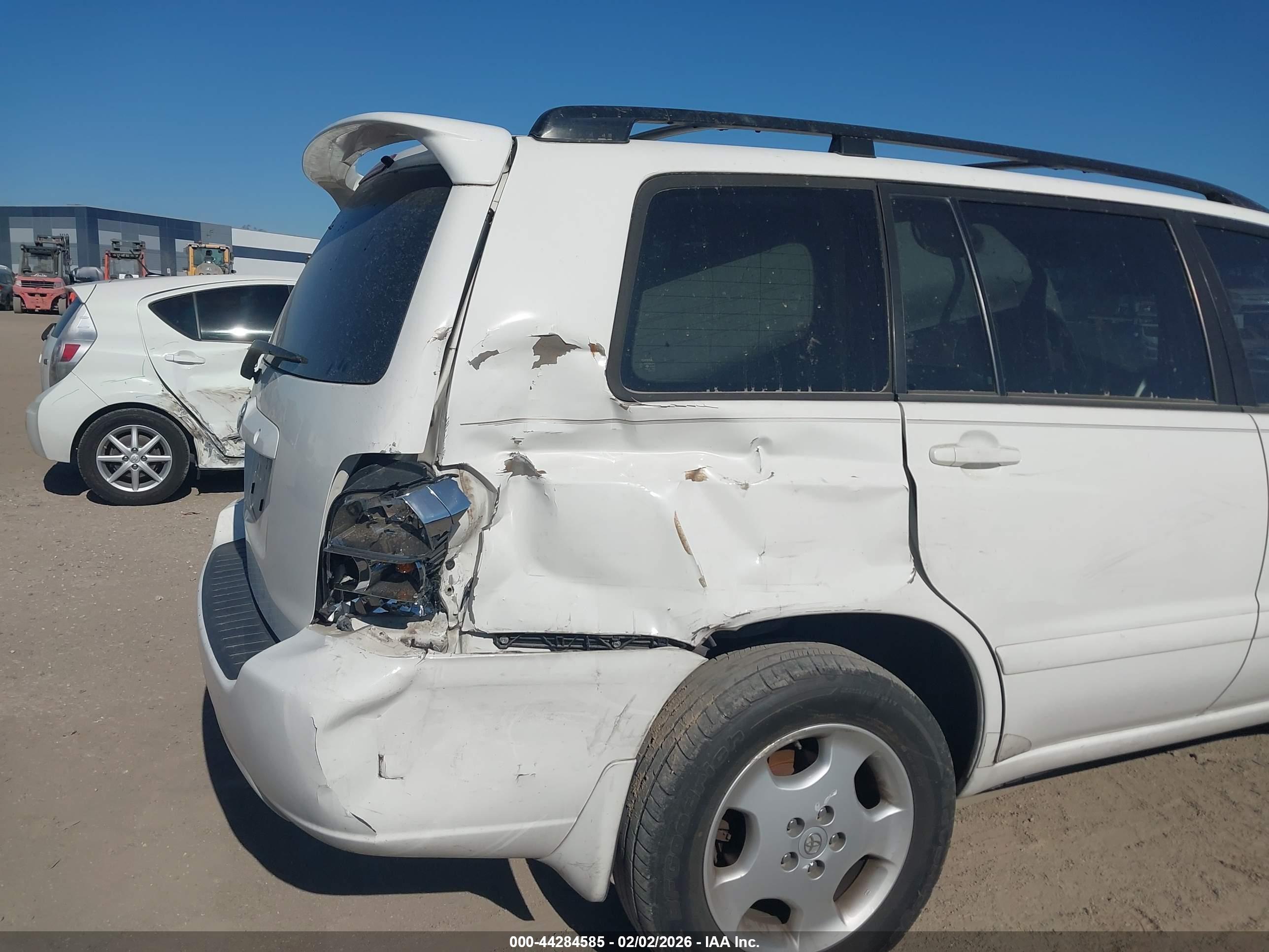 TOYOTA HIGHLANDER image 6