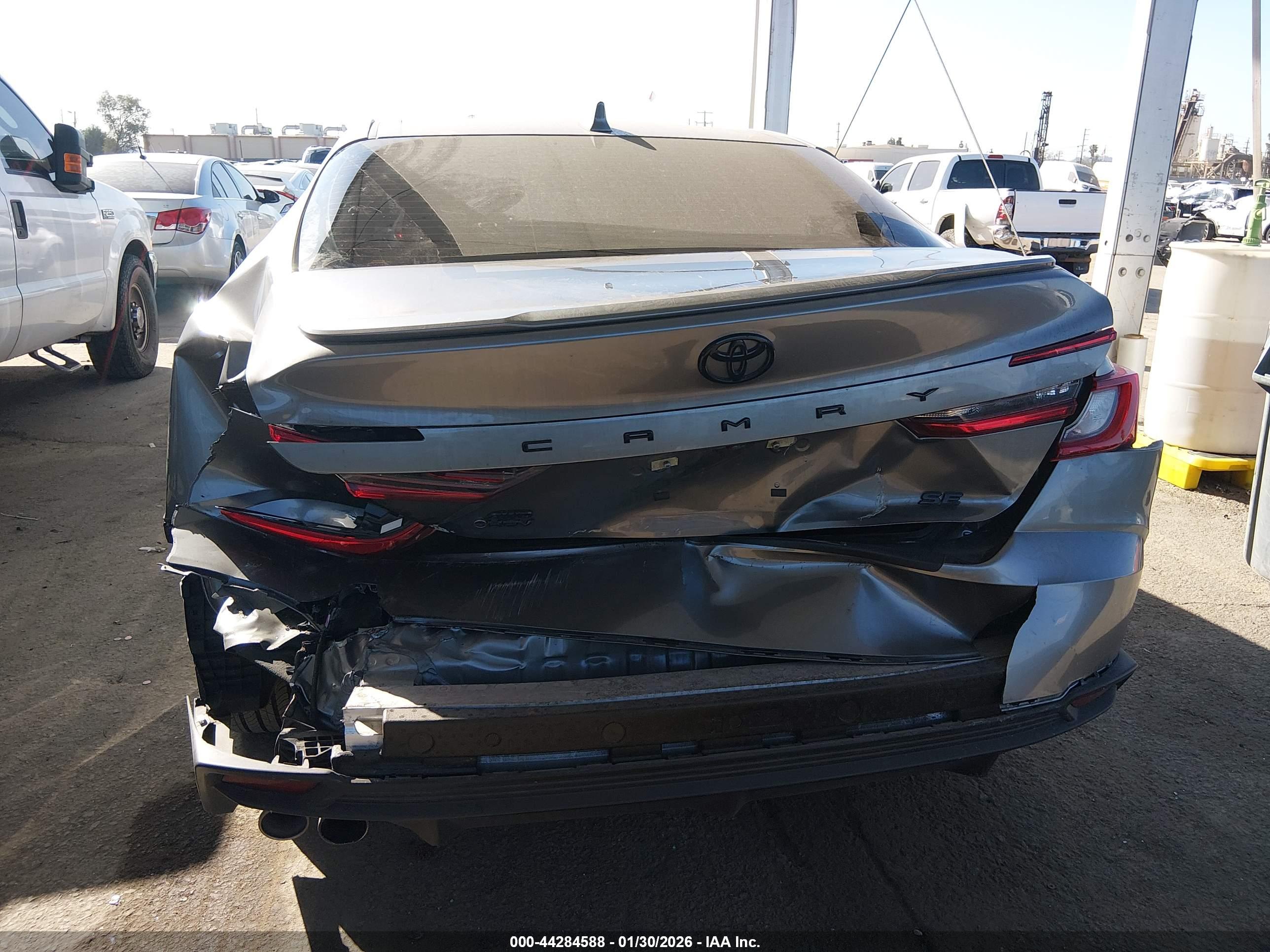 TOYOTA CAMRY image 6