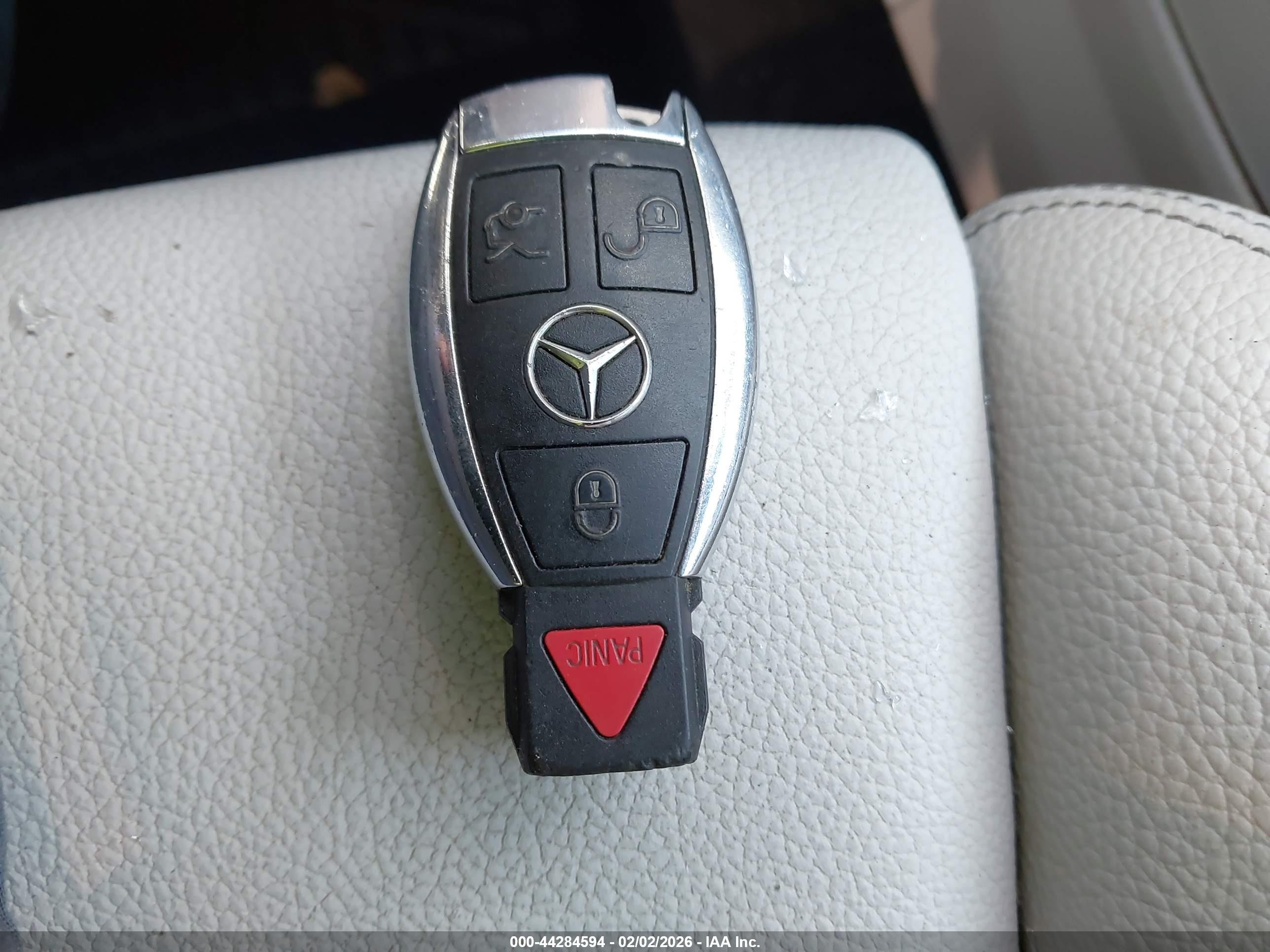 MERCEDES-BENZ GLA image 11