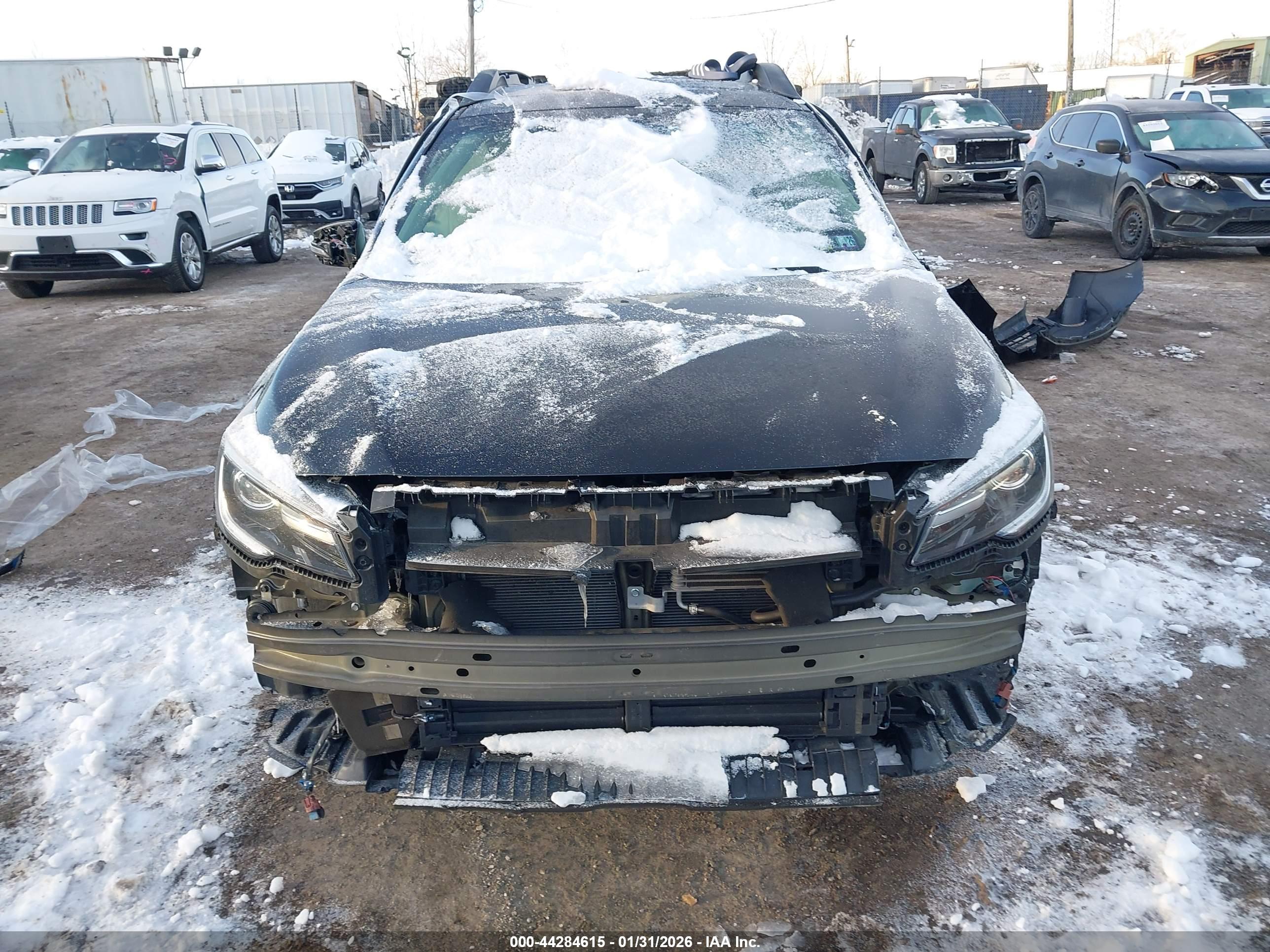 SUBARU OUTBACK image 6