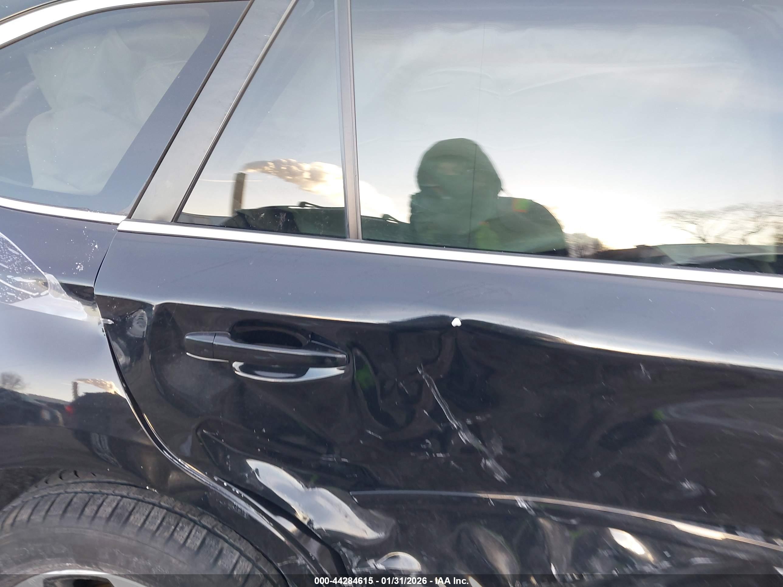 SUBARU OUTBACK image 8