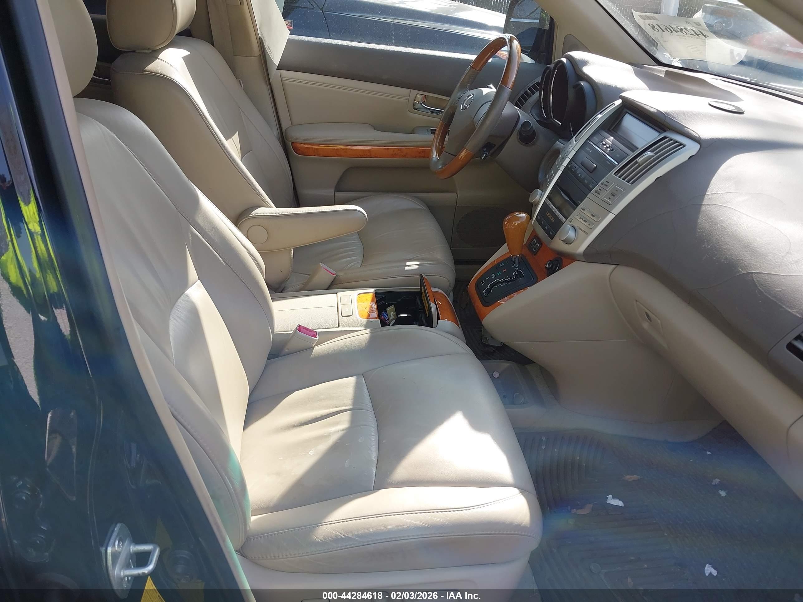 LEXUS RX image 5