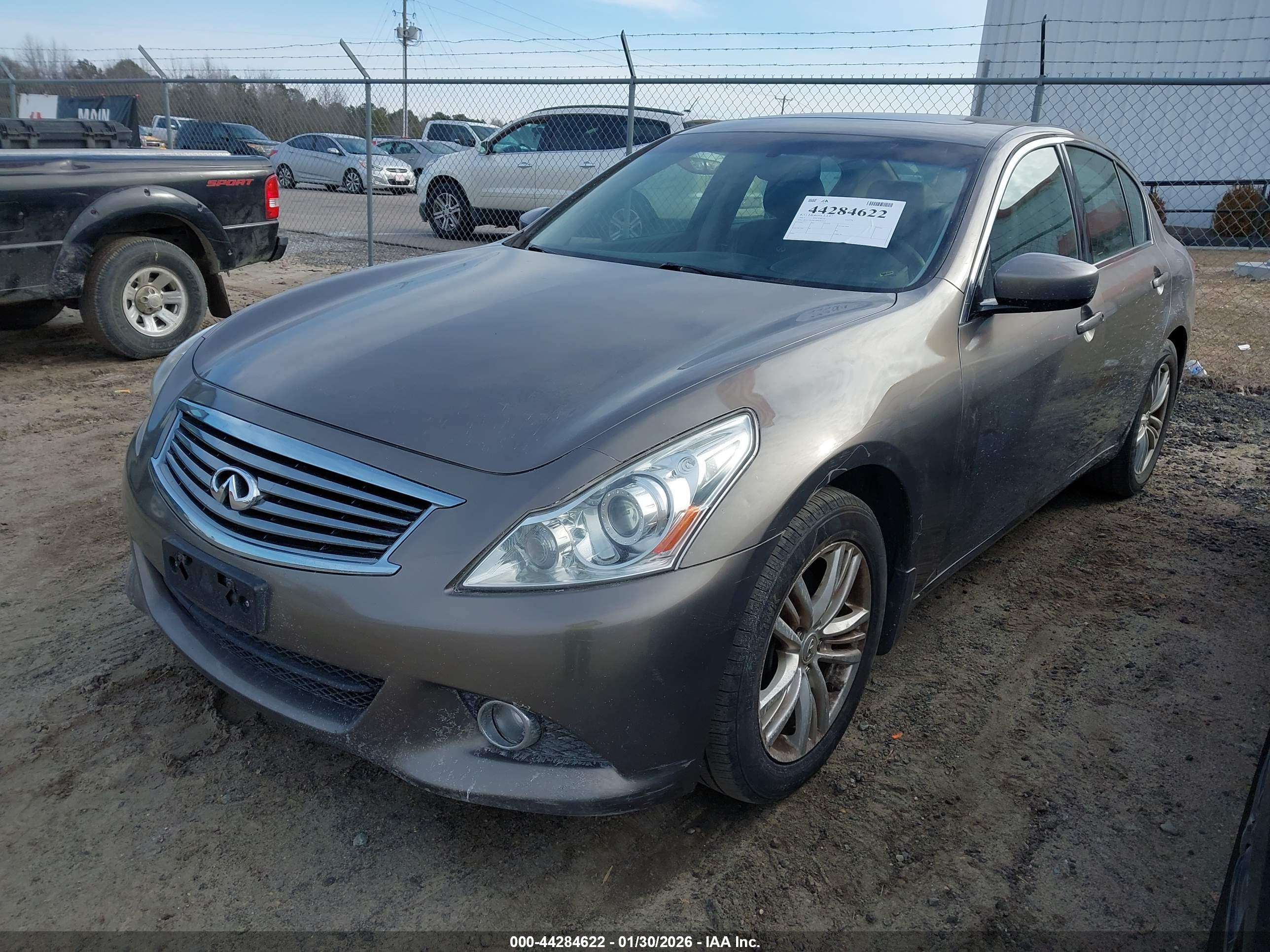 INFINITI G37X image 2