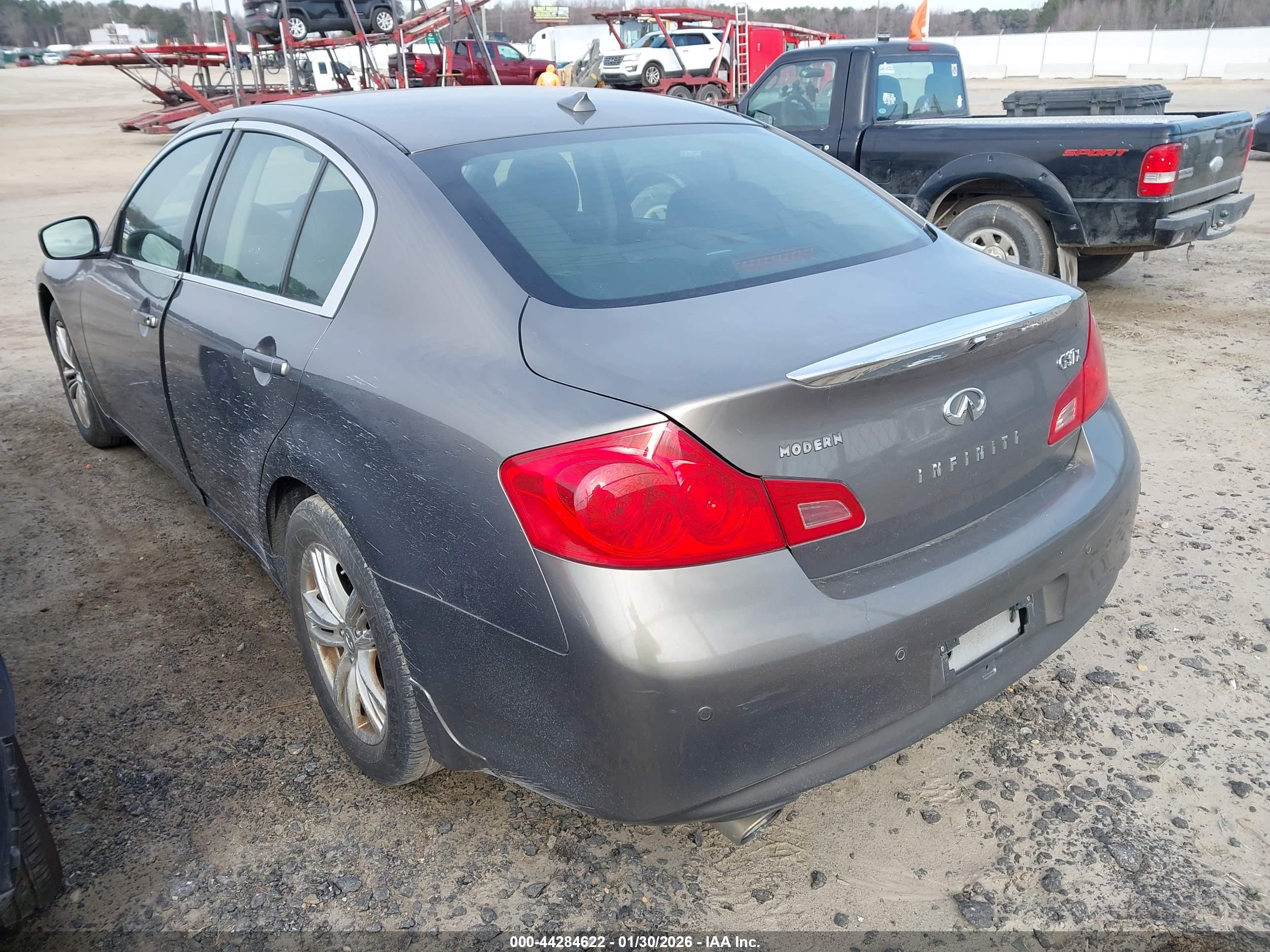 INFINITI G37X image 3