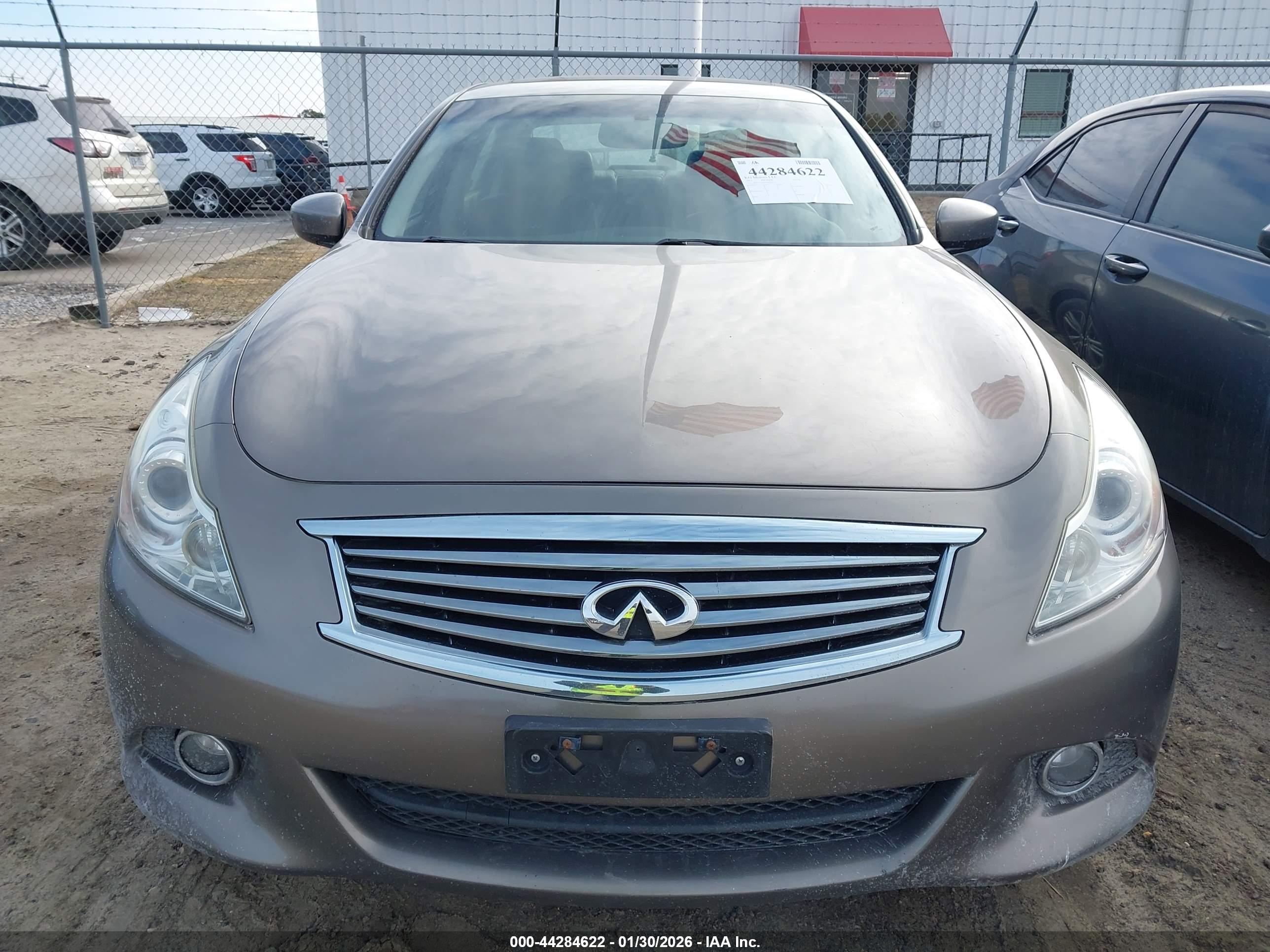 INFINITI G37X image 6