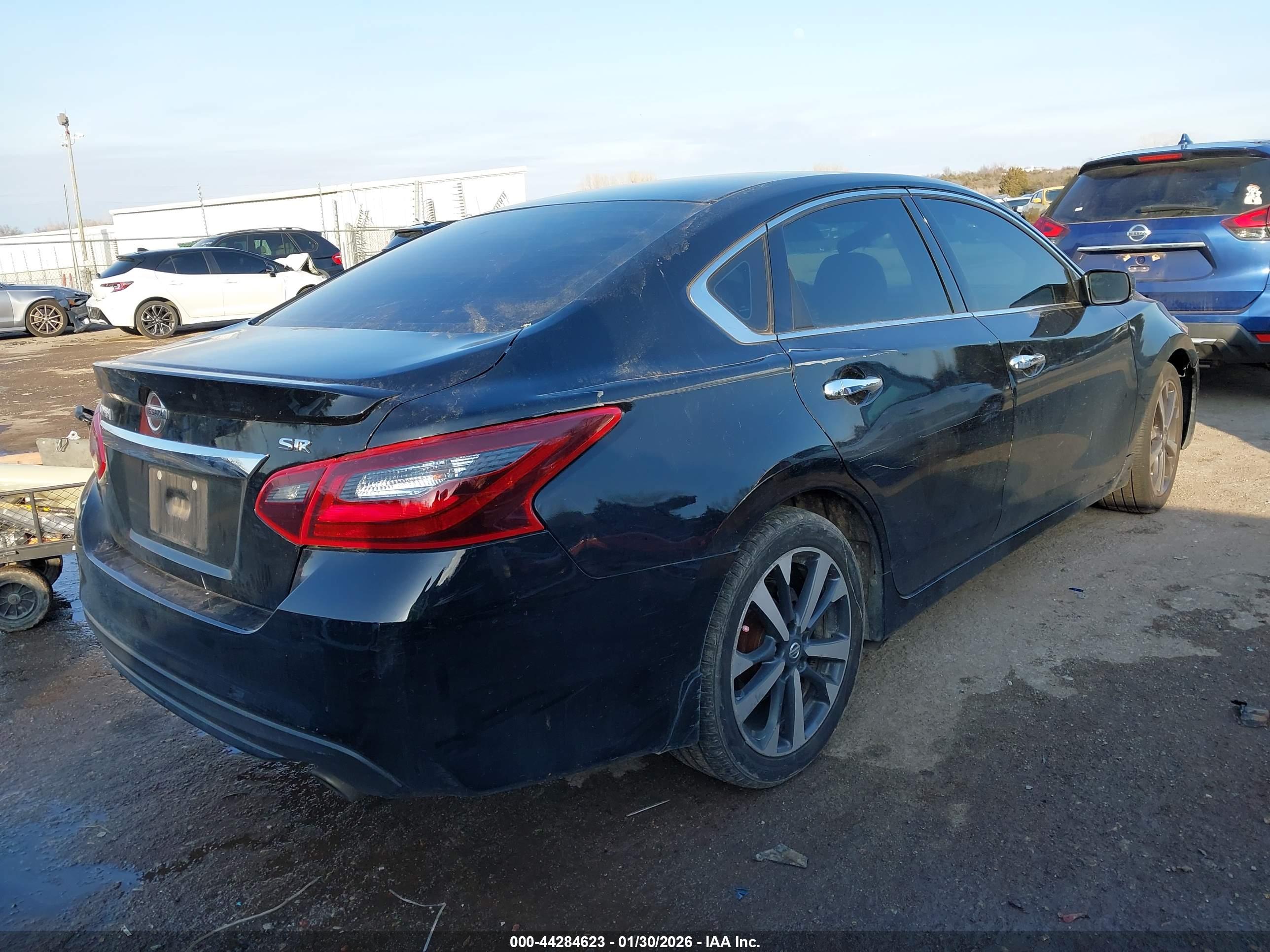 NISSAN ALTIMA image 4