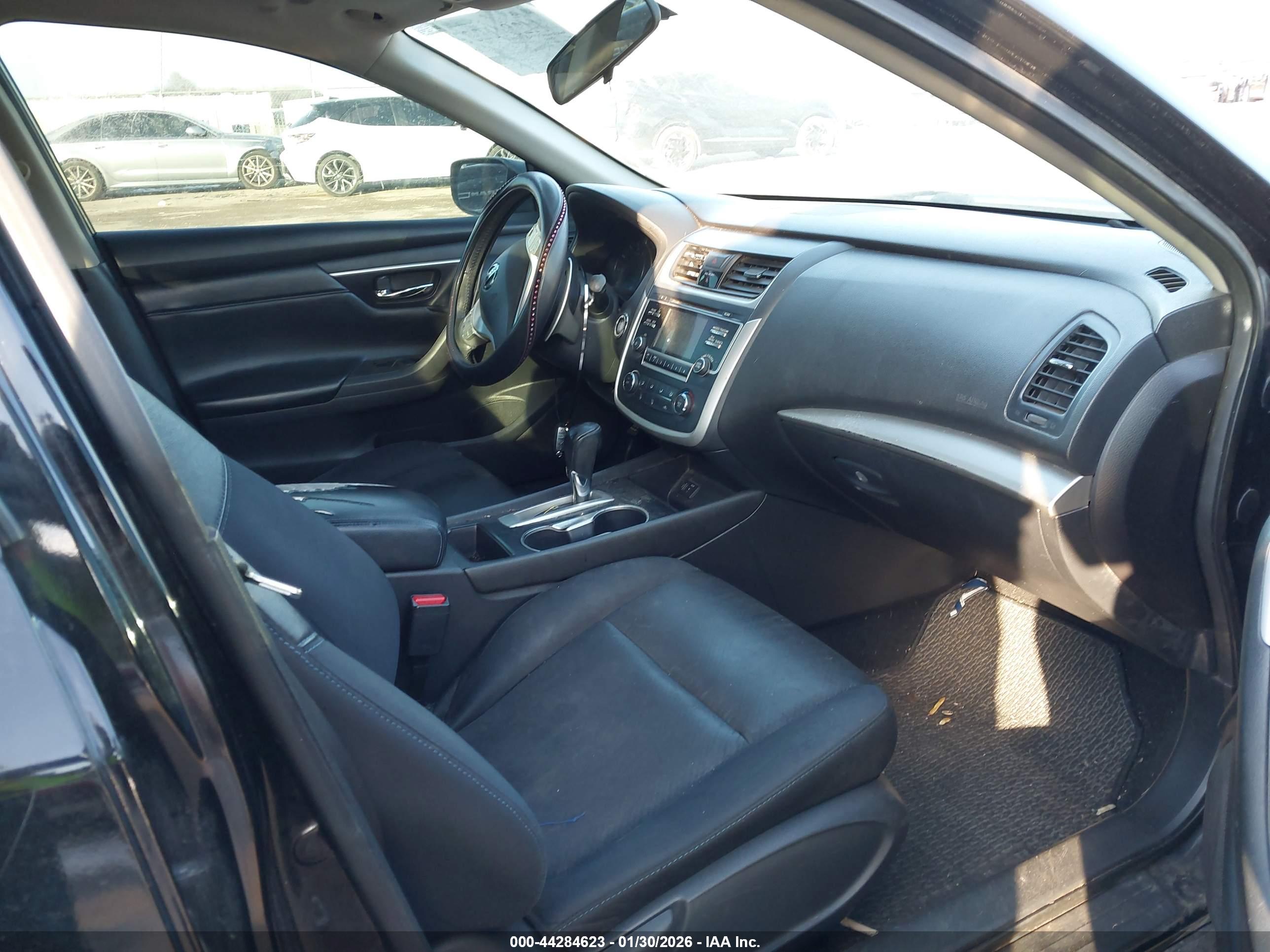 NISSAN ALTIMA image 5