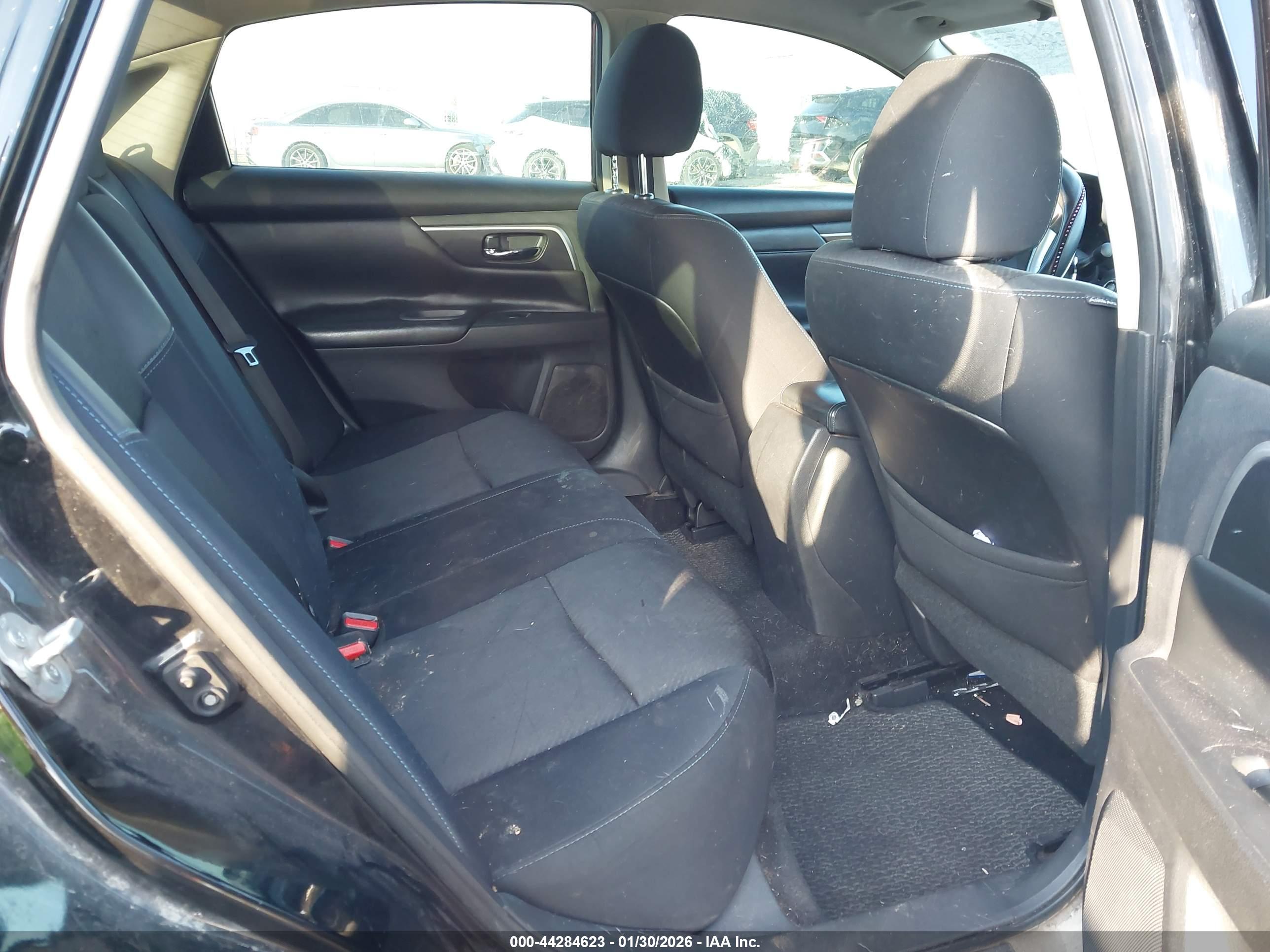 NISSAN ALTIMA image 8