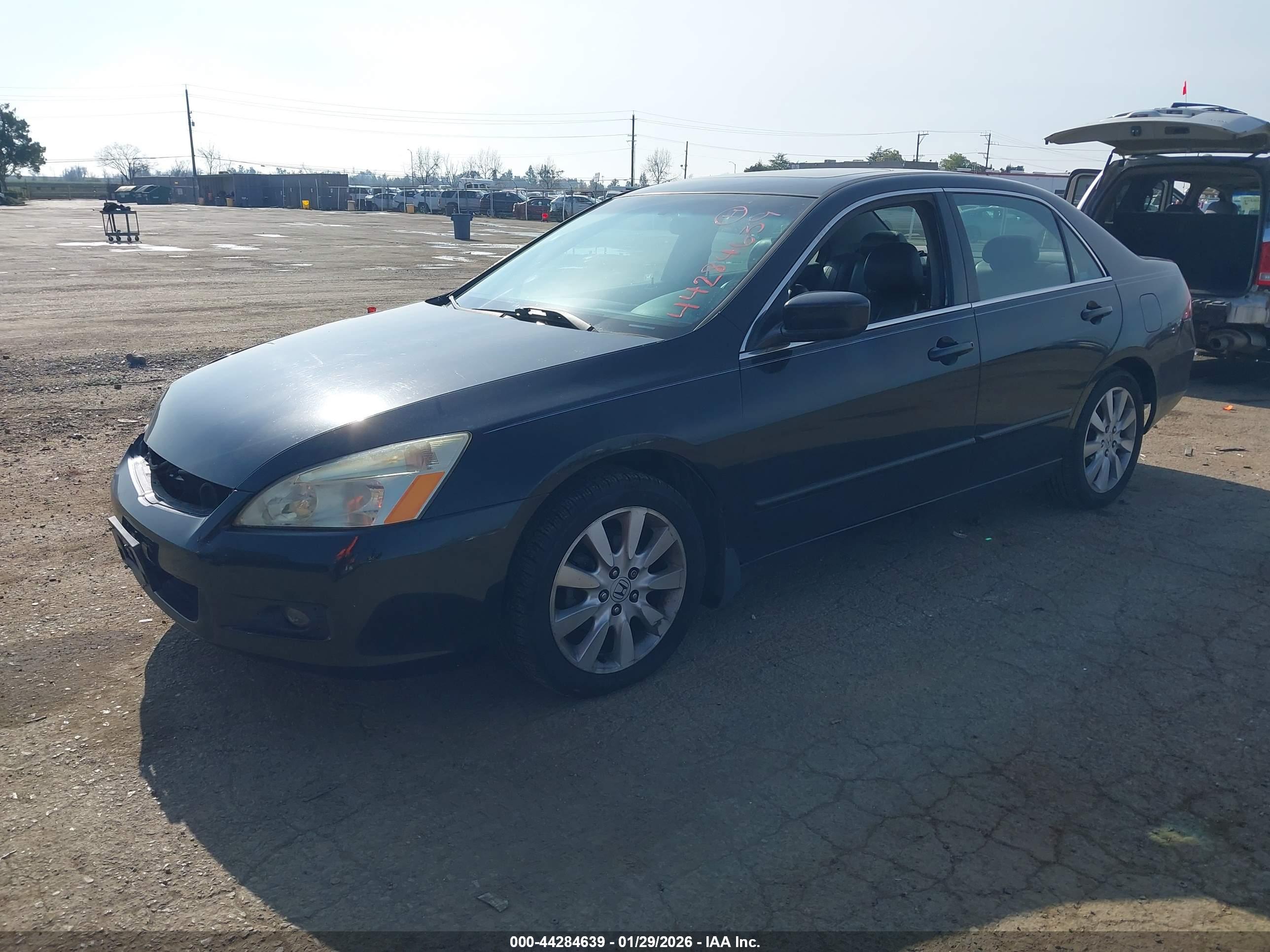 HONDA ACCORD image 2