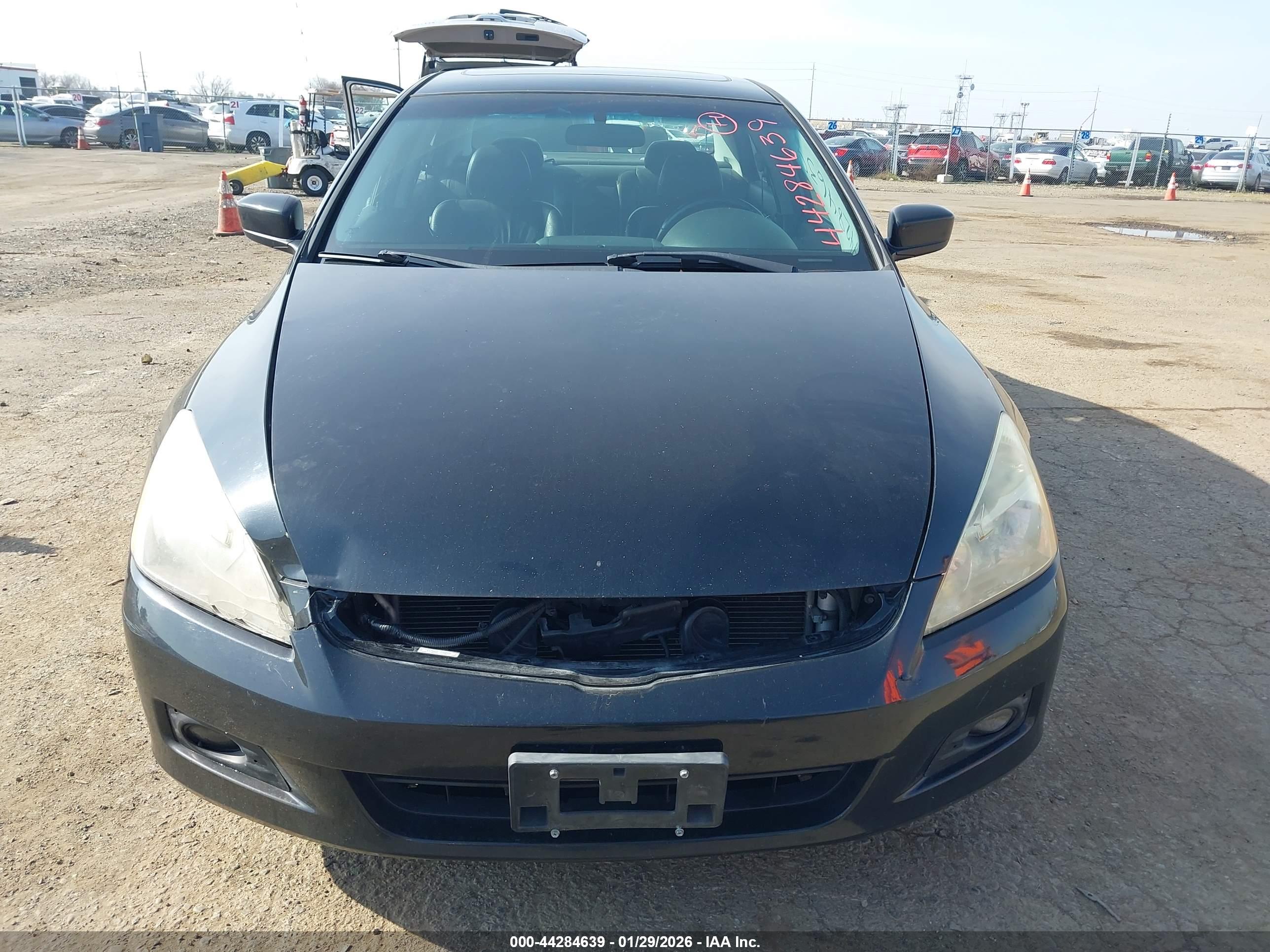 HONDA ACCORD image 6