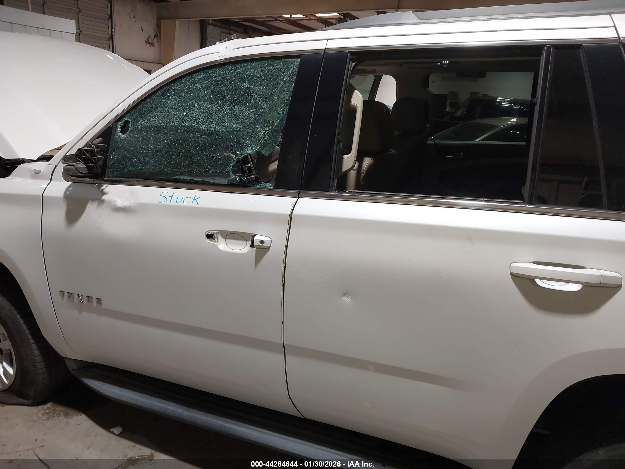 CHEVROLET TAHOE image 6